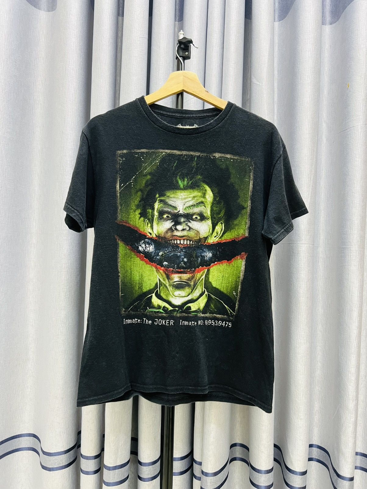 Marvel Comics Vibtage Y2K Batman Inmate The Joker Printed Tshirt Movie Size US M / EU 48-50 / 2 - 1 Thumbnail