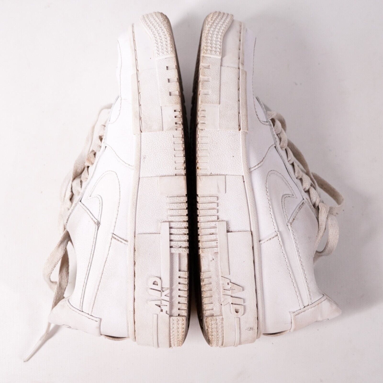 Nike Nike Air Force One Athletic Low Sneakers Women 5 Shoes Size US 5 / IT 35 - 7 Thumbnail