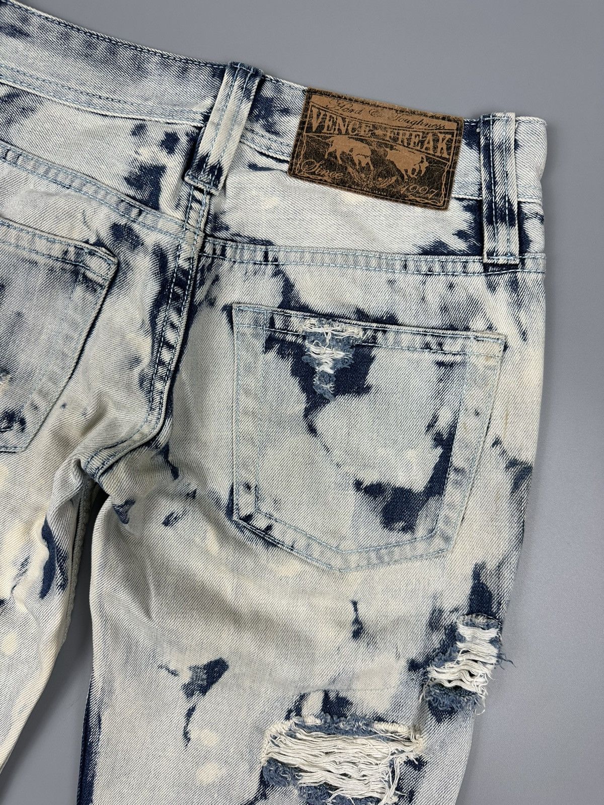If Six Was Nine × Le Grande Bleu (L.G.B.) Distressed Vintage Vence Freak Acid Washed Denim Size US 28 / EU 44 - 9 Thumbnail