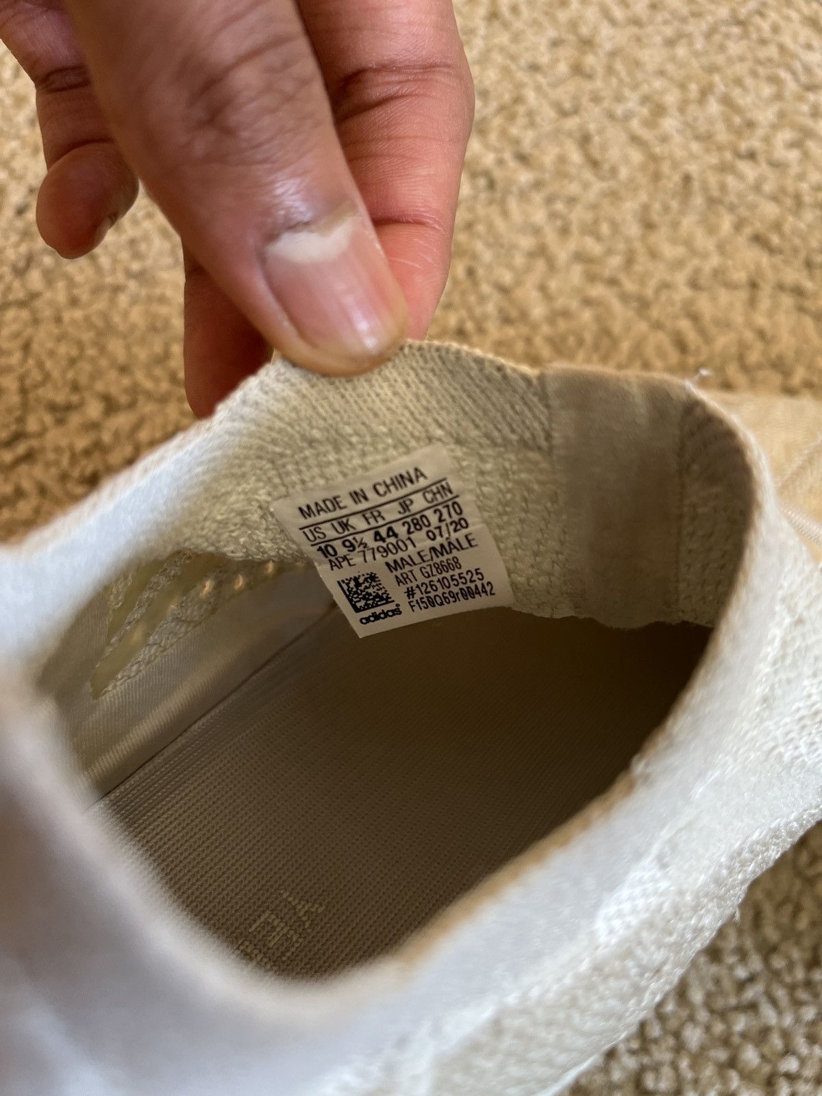 Yeezy Yeezy 360 Calcite Glow Size US 10 / EU 43 - 6 Thumbnail