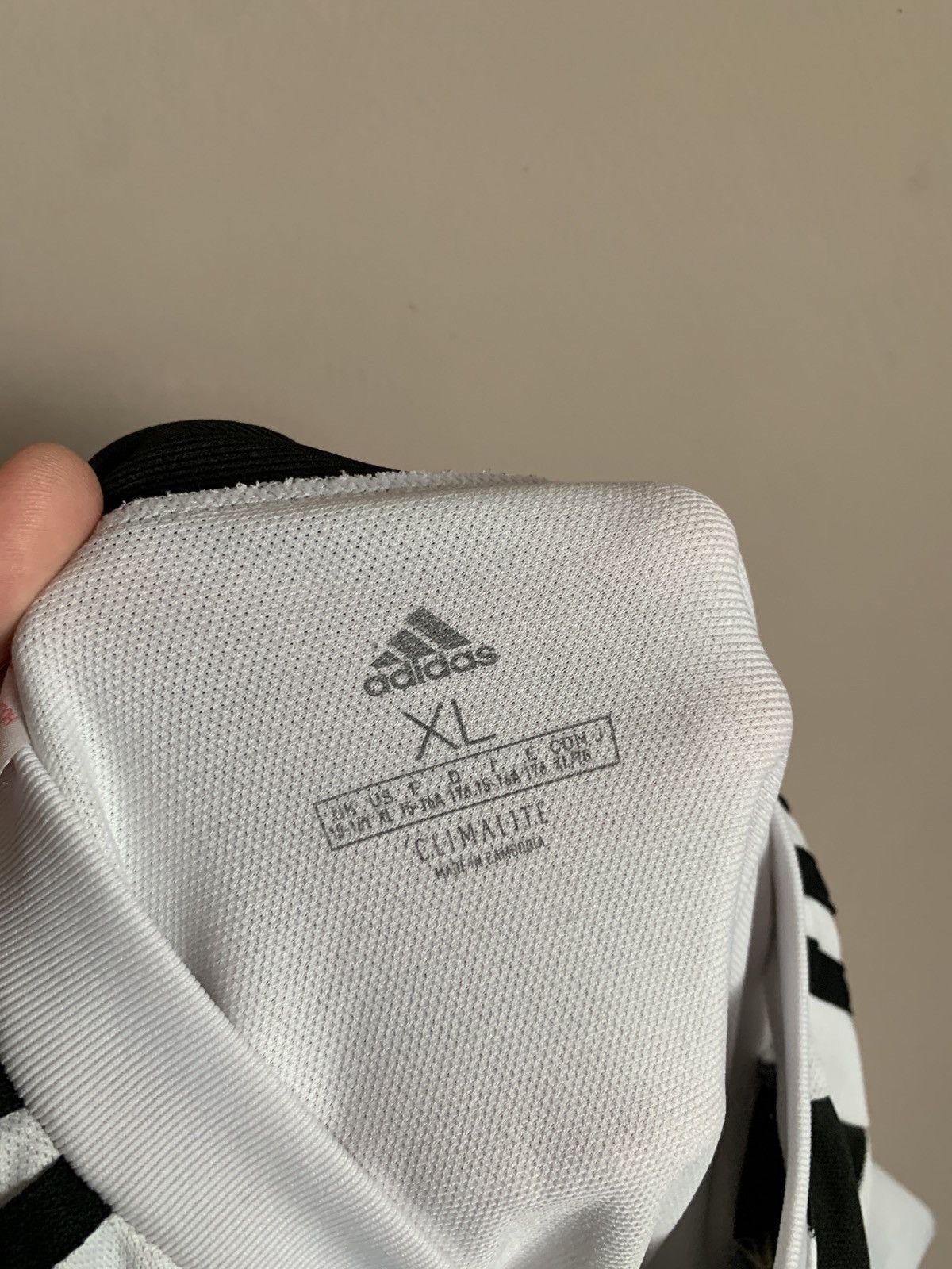Adidas Juventus 2019 Home Football Shirt Adidas Soccer Jersey Sz S Size US S / EU 44-46 / 1 - 14 Thumbnail