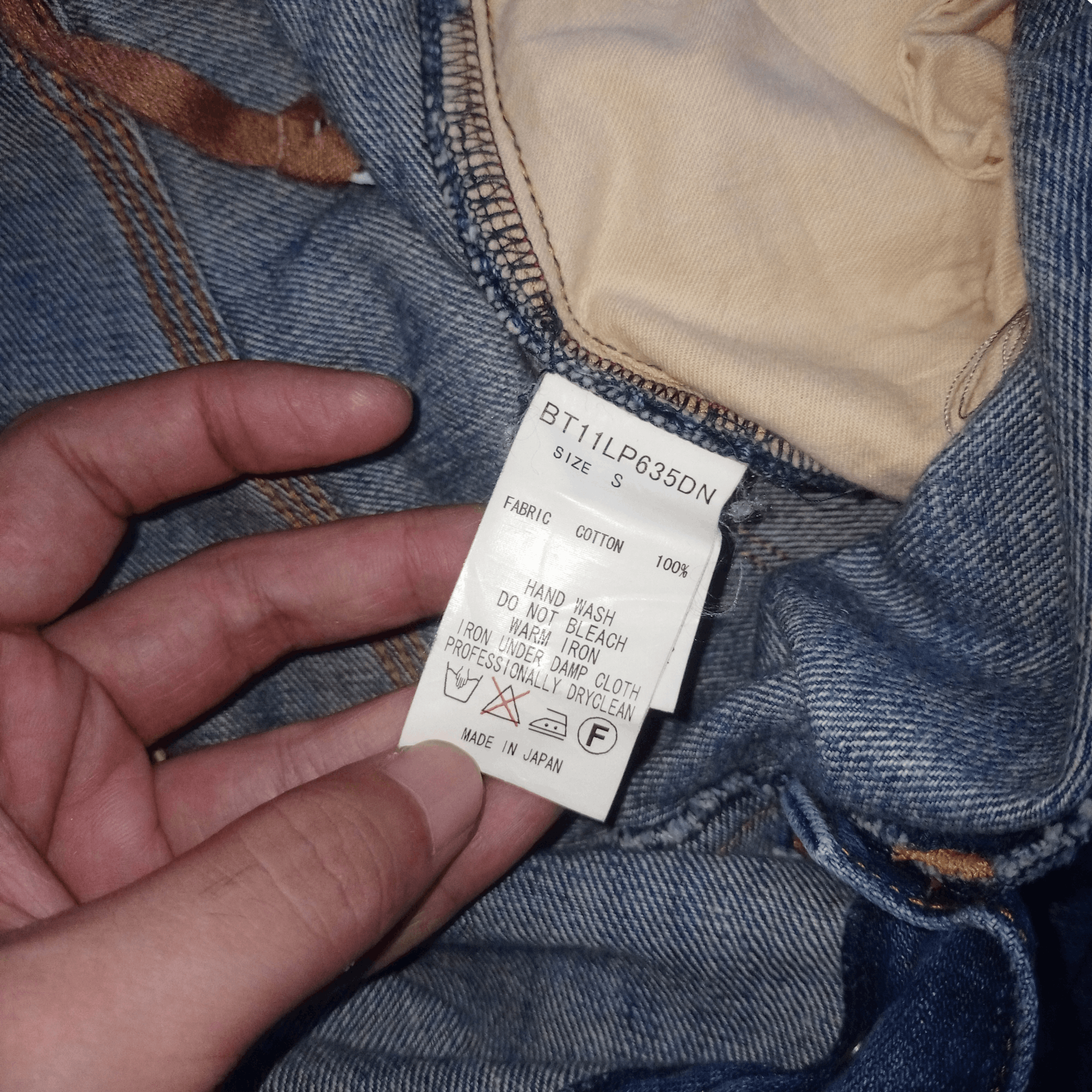 Japanese Brand Vintage Japanese Brand Buckle Back Distressed Curve Jeans Size US 31 - 11 Thumbnail