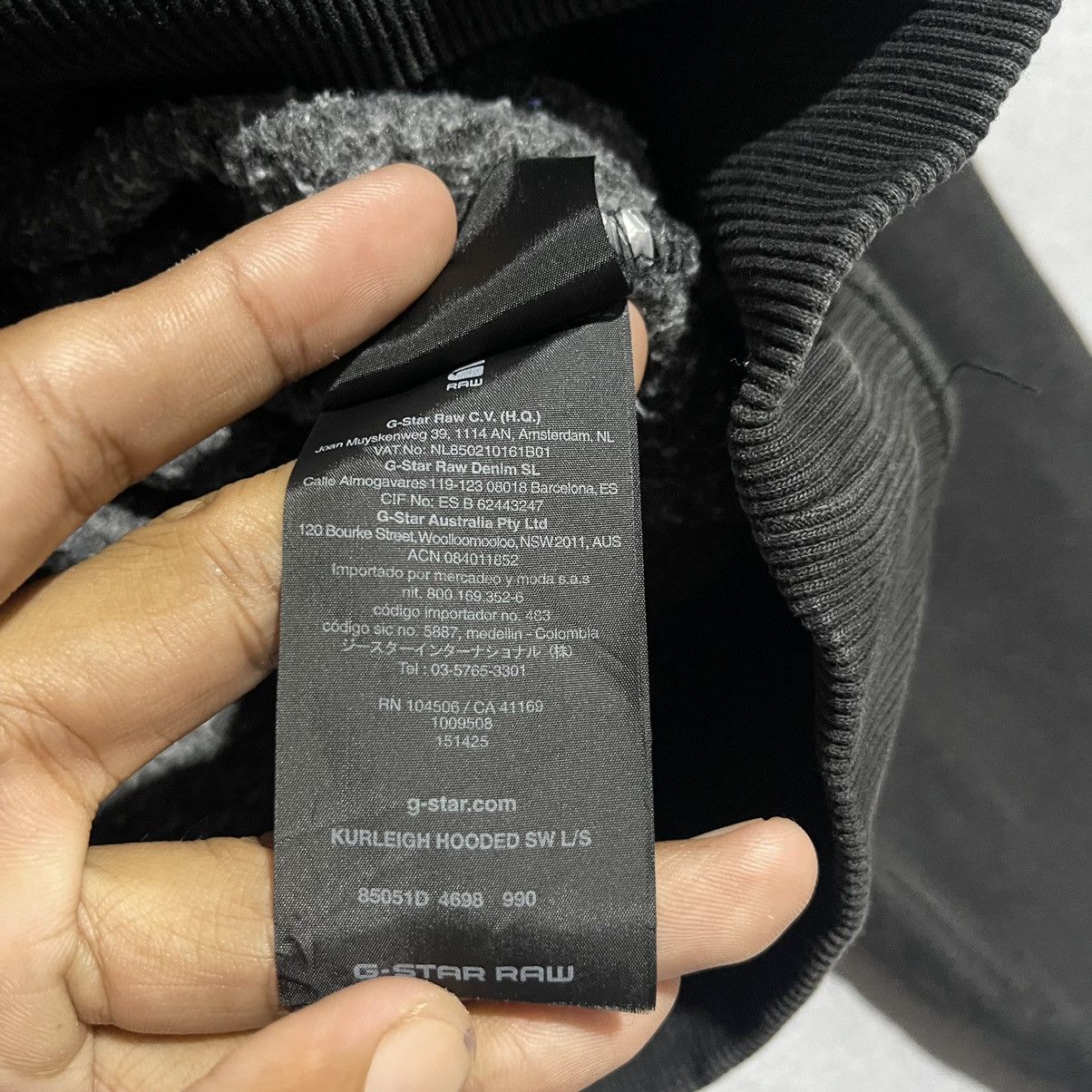 G-Star G-Star RAW Black Hoodie with Denim Sleeves – Size L Size US L / EU 52-54 / 3 - 10 Thumbnail