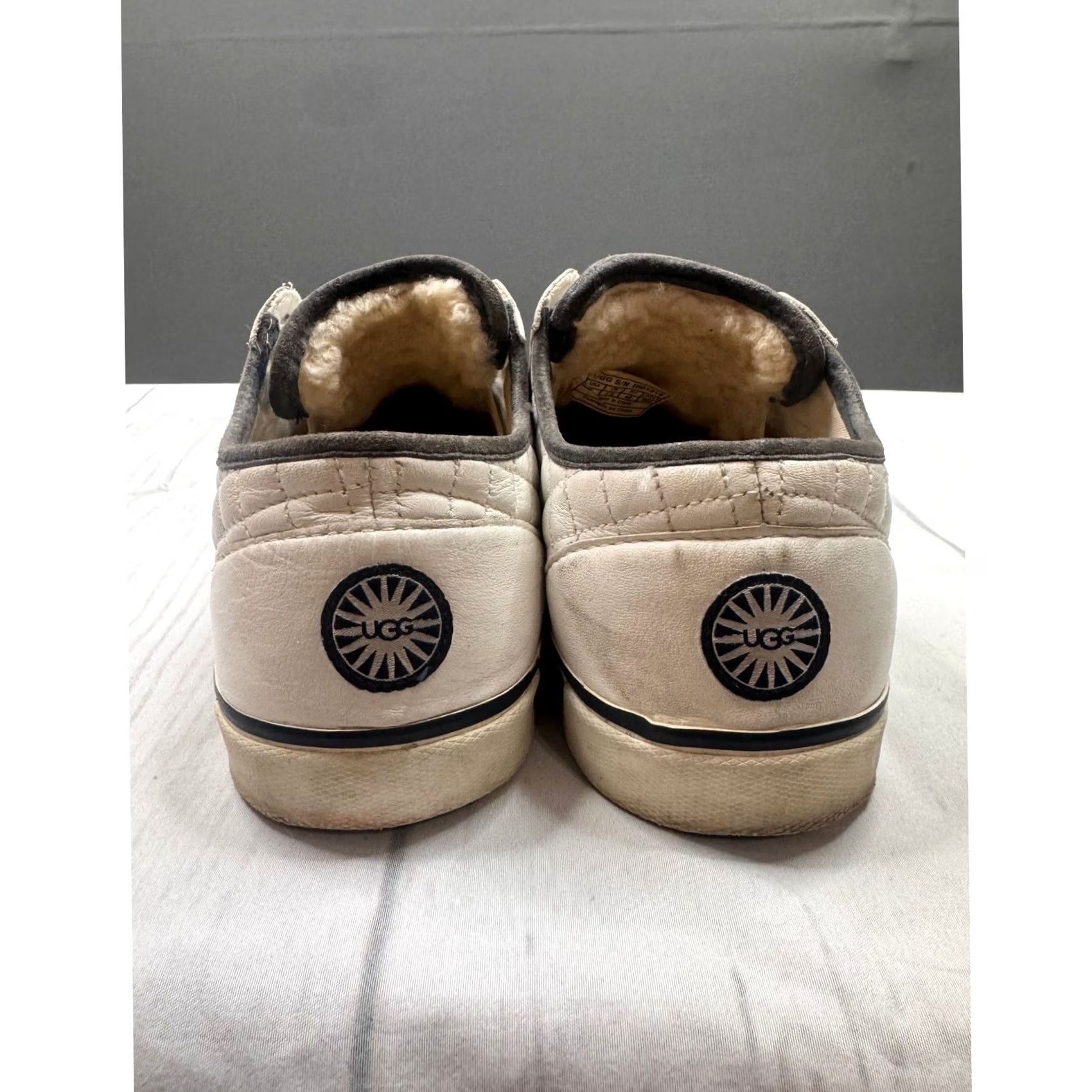 Ugg UGG Australia Women's Cream Quilted Leather Shearling Lined Size 9 Sneaker Mens Womens Girls Size US 8 / IT 38 - 5 Thumbnail