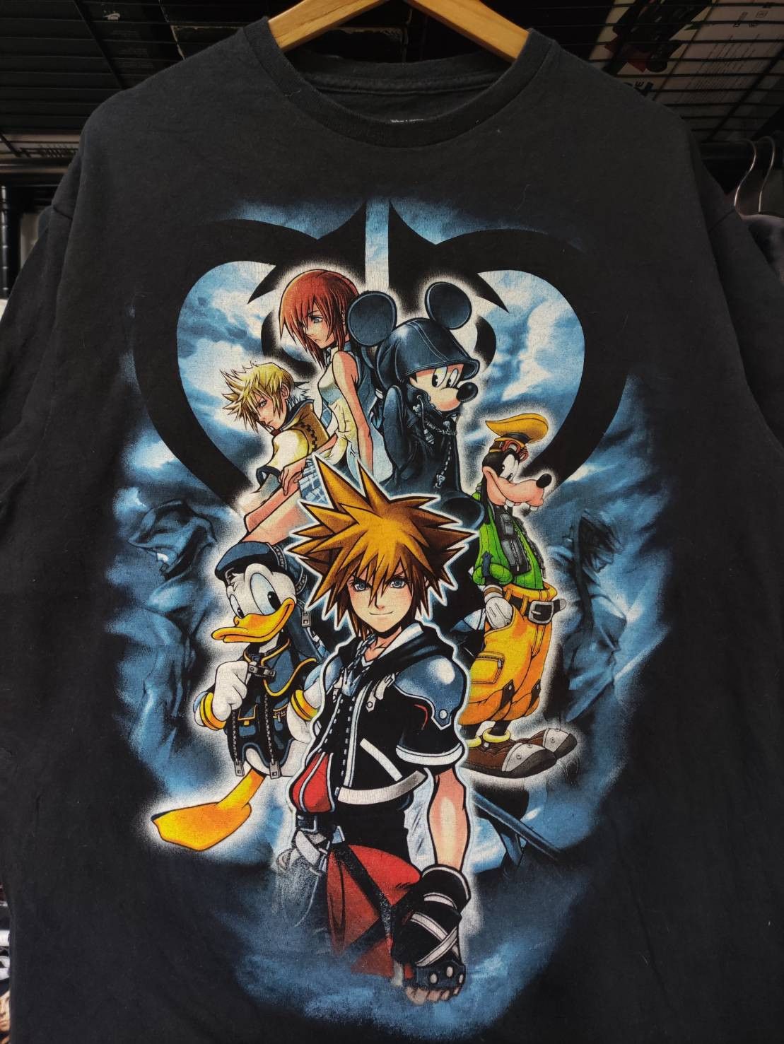 Disney Kingdom Hearts Disney Game Promo Big Print T-Shirt Size US L / EU 52-54 / 3 - 1 Thumbnail