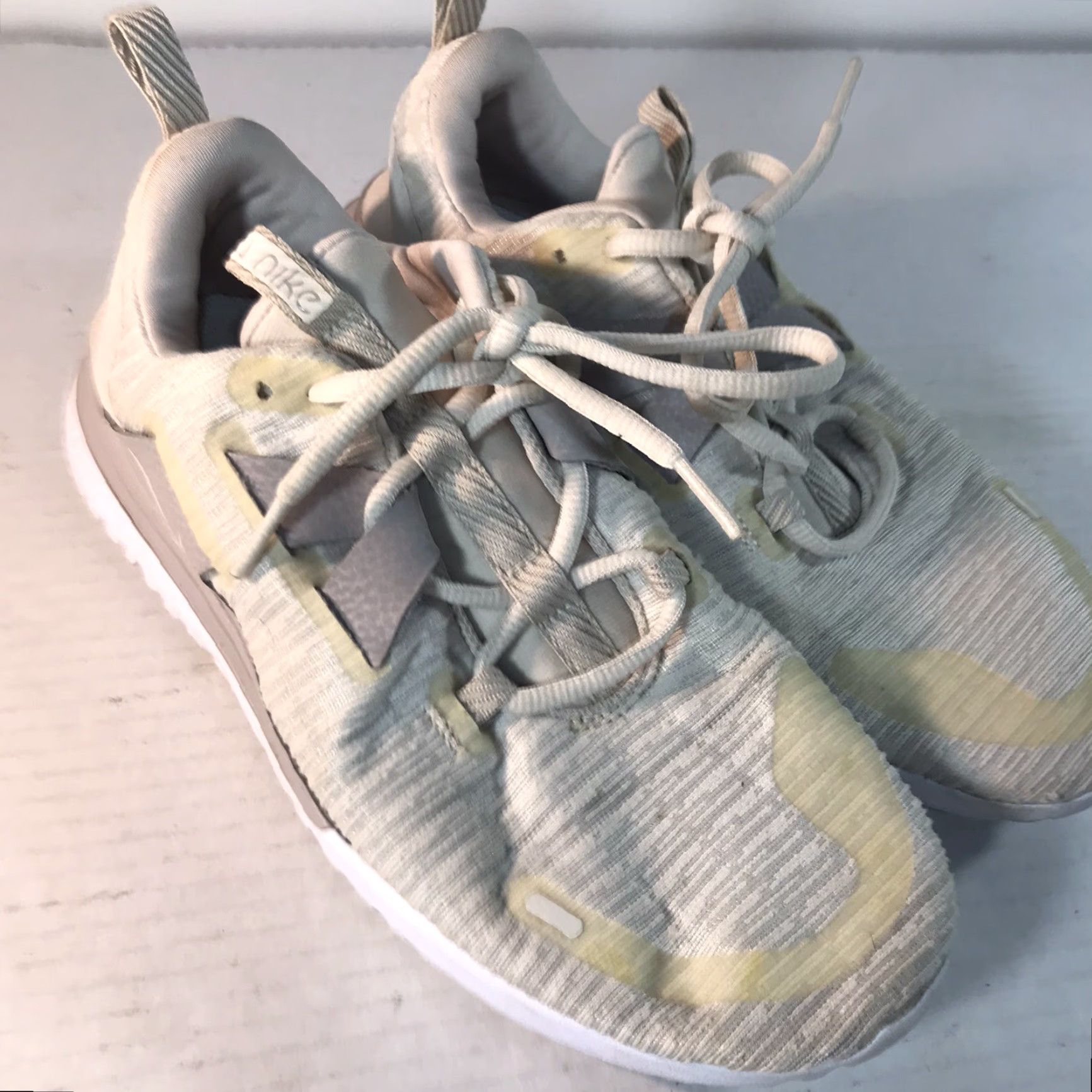 Nike Nike Renew Womens Sneakers Athletic Lace Up Low Top Casual Activewear Size 8 Beige Size US 8 / IT 38 - 4 Thumbnail