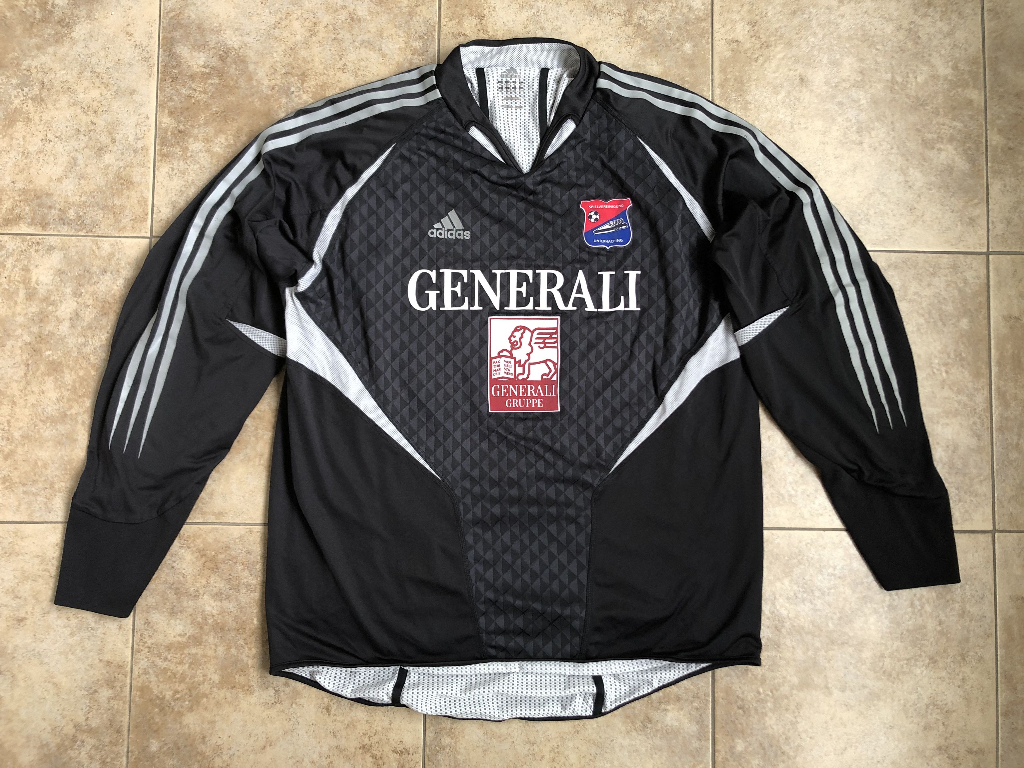 Adidas SpVgg Unterhaching Goalkeeper football shirt 2005-2006 #25 Size US XL / EU 56 / 4 - 3 Thumbnail
