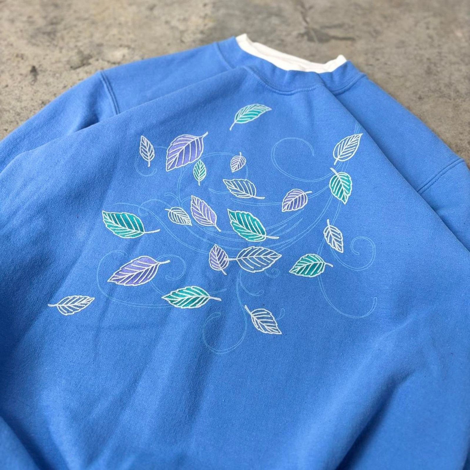Vintage Blue and white leaf crewneck sweatshirt coquette grandma Size M / US 6-8 / IT 42-44 - 2 Thumbnail