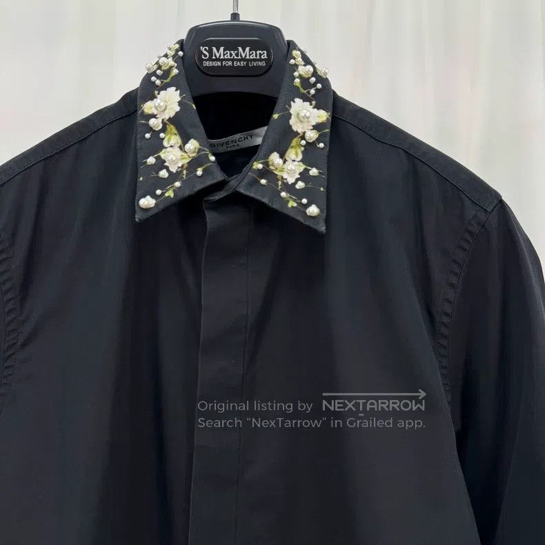Givenchy Givenchy Jasmine Pearl Neckline Long Sleeve Shirt (Size 37 Size US M / EU 48-50 / 2 - 3 Thumbnail