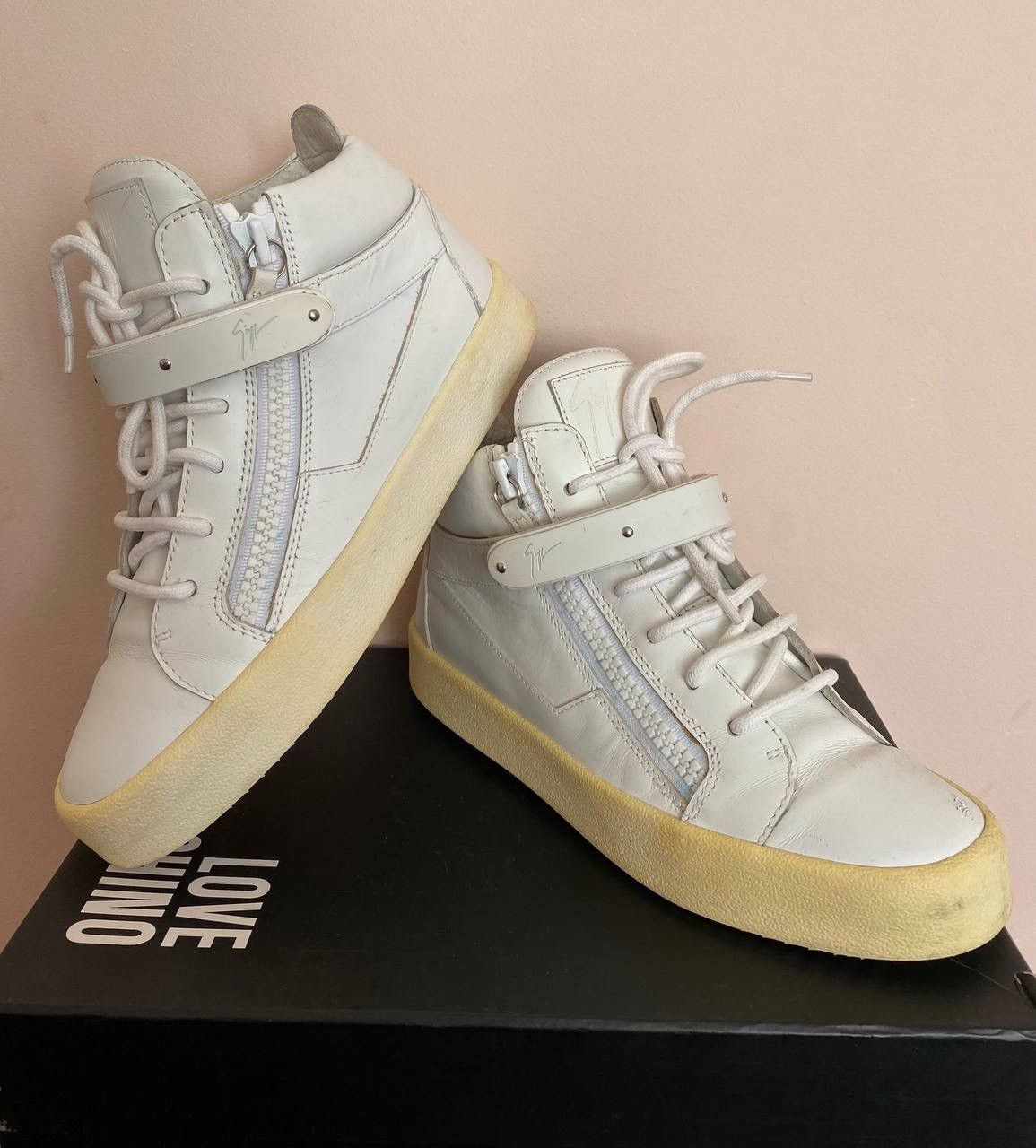Giuseppe Zanotti Giuseppe Zanotti May London White Size 39 Size US 6 / EU 39 - 1 Thumbnail