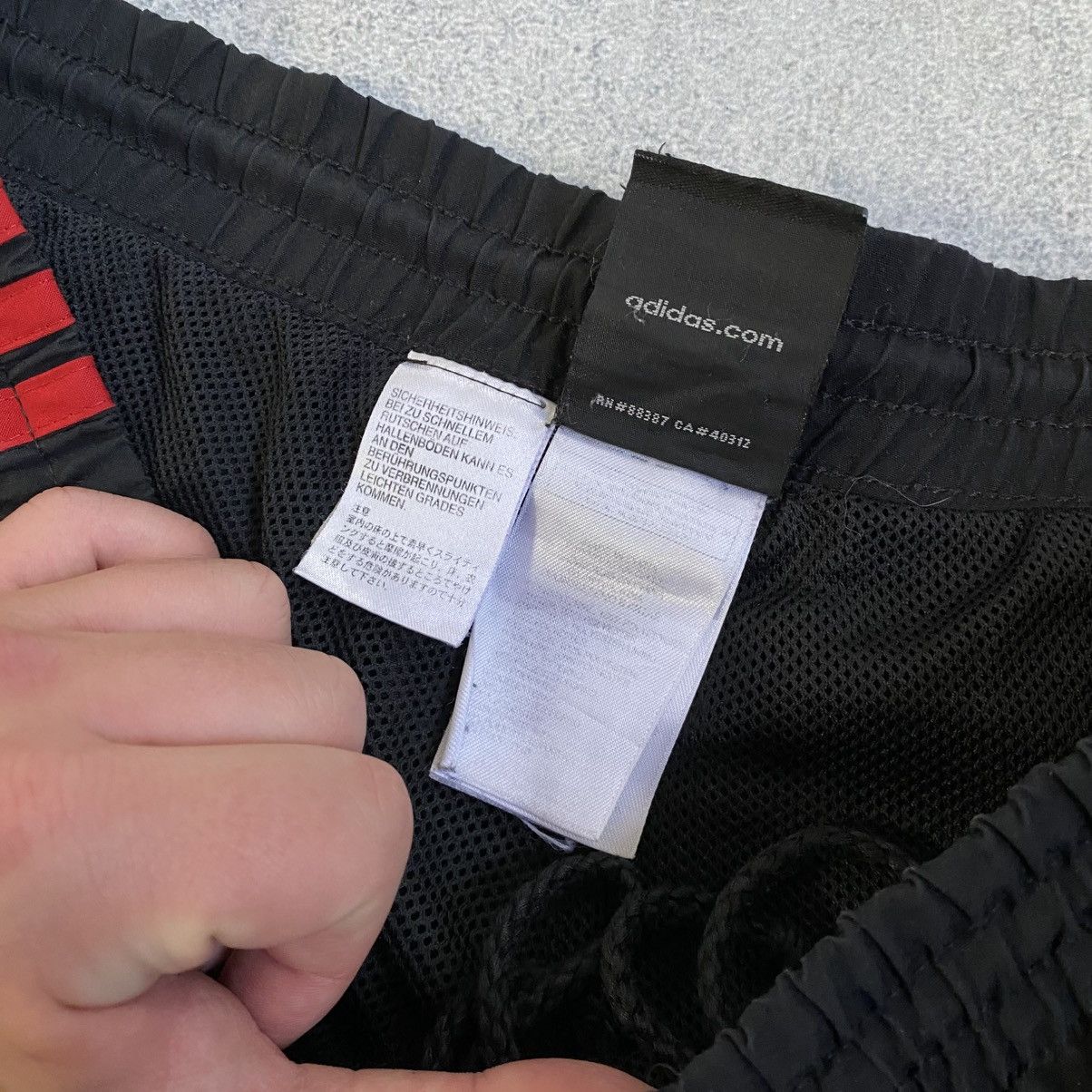 Adidas Vintage Y2k Adidas Liverpool Nylon Soccer Drill Pants 00’s Size US 34 / EU 50 - 10 Thumbnail