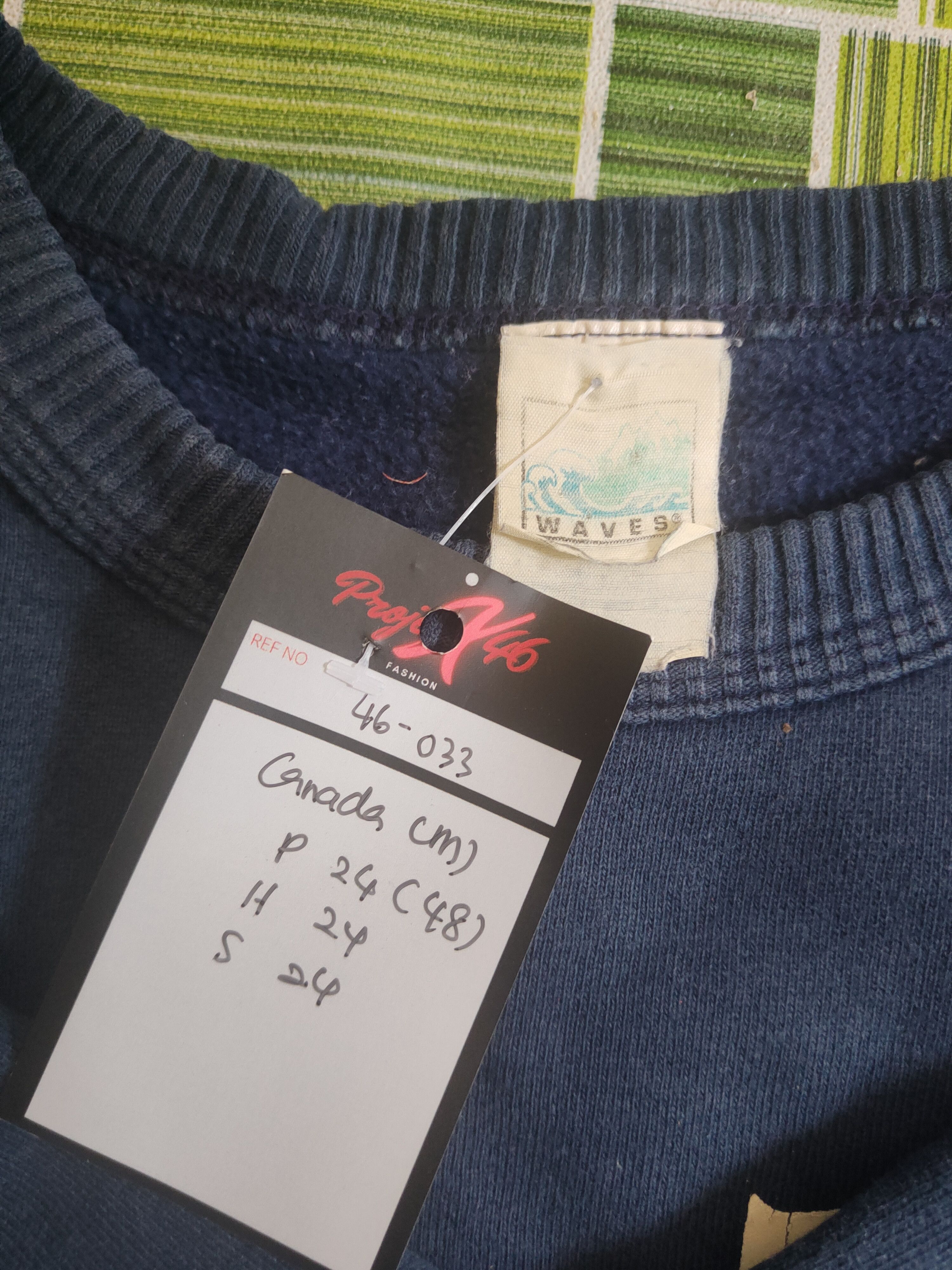 Vintage DL Waves Blue Canada vintage Sweatshirts #46-033 Size US M / EU 48-50 / 2 - 13 Thumbnail