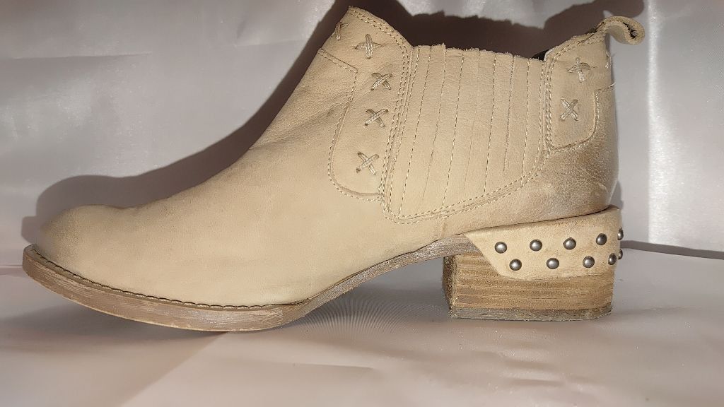 nau Naughty Monkey Miss M Chelsea Ankle Boot Size 8 Size US 8 / IT 38 - 2 Thumbnail