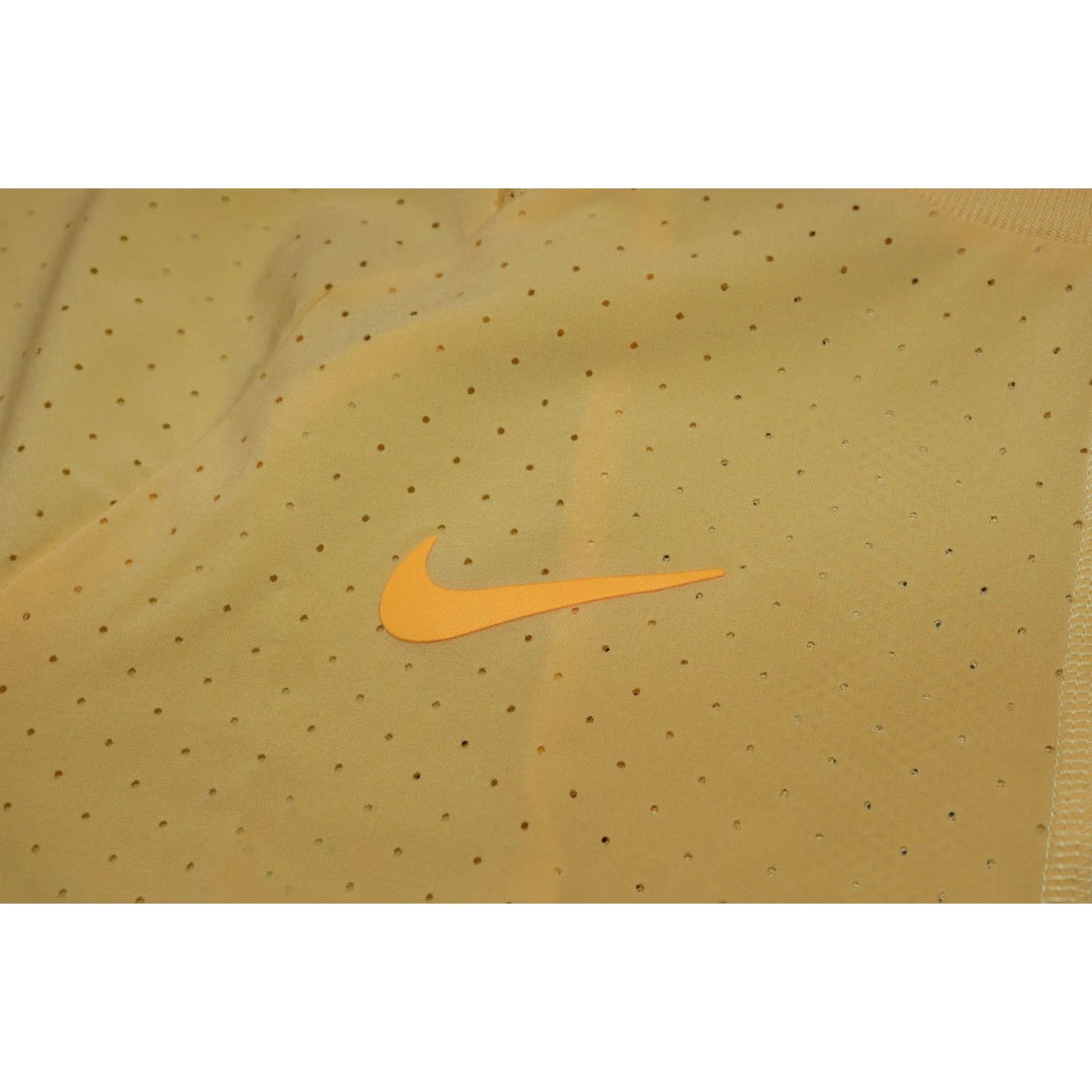 Nike NIKE FC COLLECTION WOMEN YELLOW TRAINING SHIRT FOOTBALL JERSEY CK2678-795 SIZE S Size S / US 4 / IT 40 - 2 Thumbnail