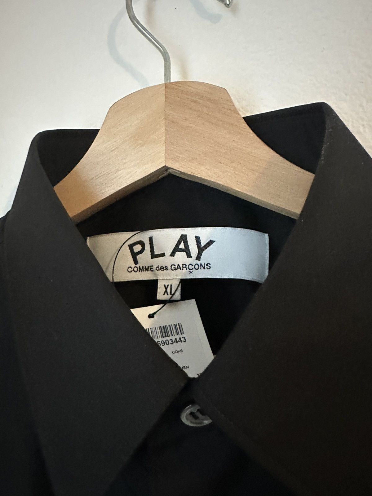Comme des Garcons CDG PLAY BUTTON UP Size US XL / EU 56 / 4 - 3 Thumbnail