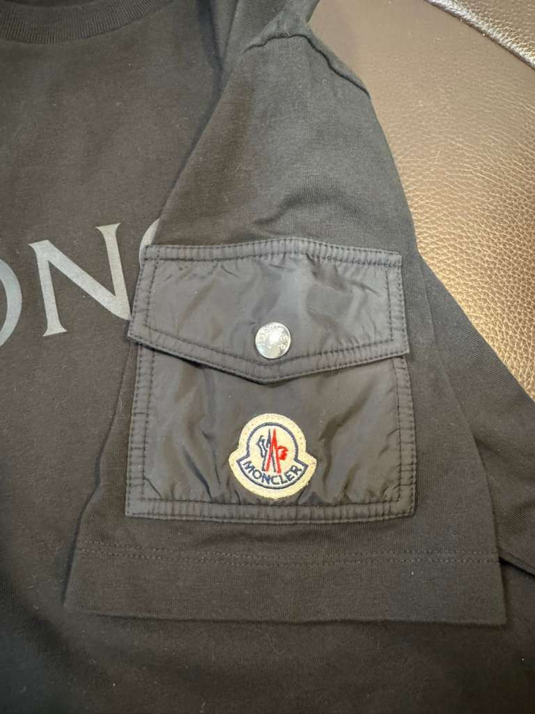 Moncler Moncler t shirt Size US M / EU 48-50 / 2 - 3 Thumbnail