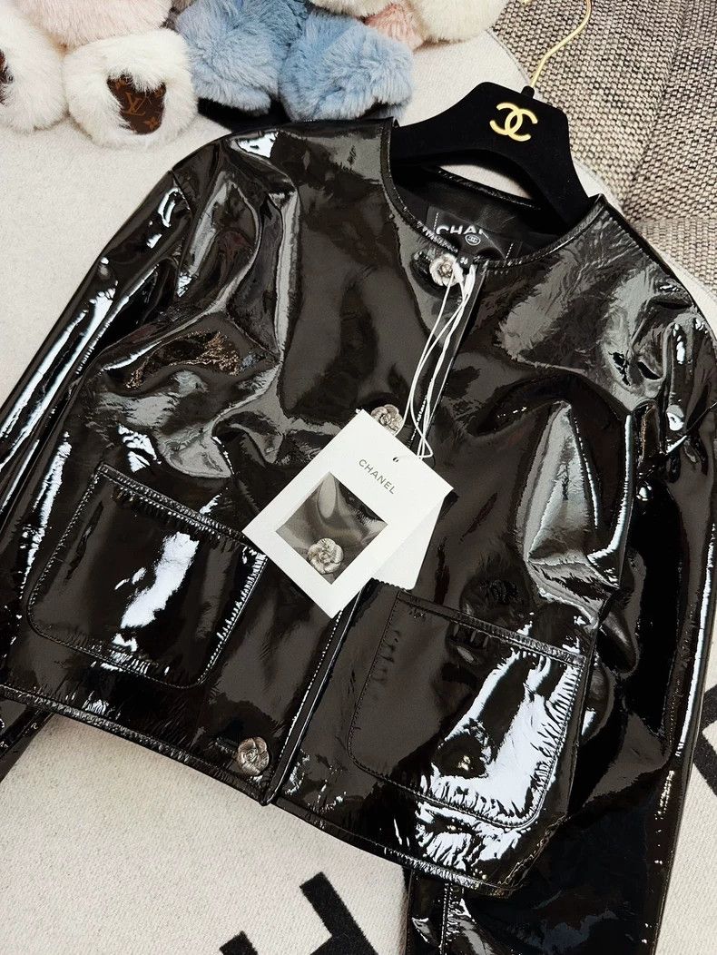 Chanel Chanel 23k black patent leather shiny leather jacket Size XS / US 0-2 / IT 36-38 - 8 Thumbnail