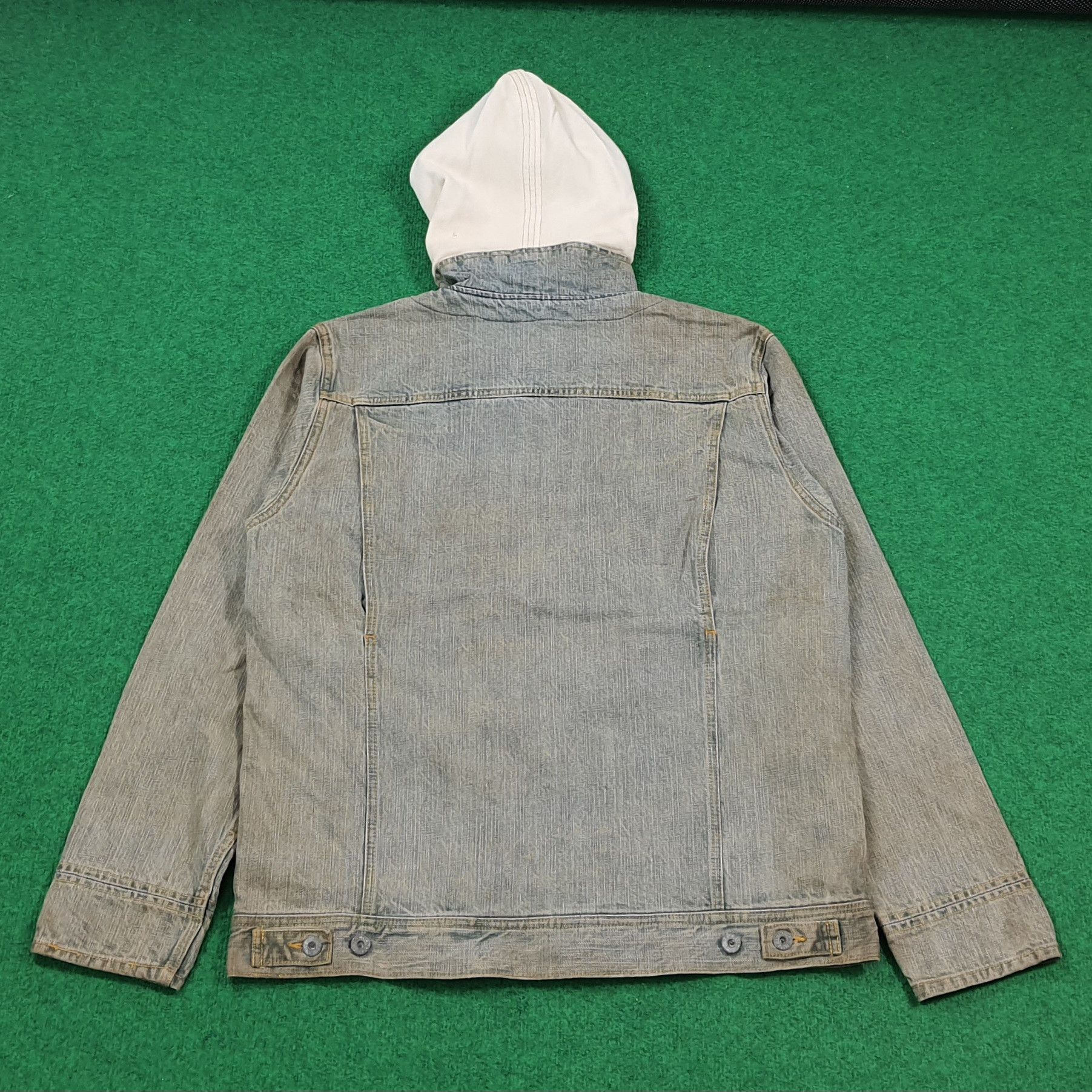 Vintage Vintage Roc Star Light Wash Denim Hoodie Jacket C308N9 Size US L / EU 52-54 / 3 - 4 Thumbnail