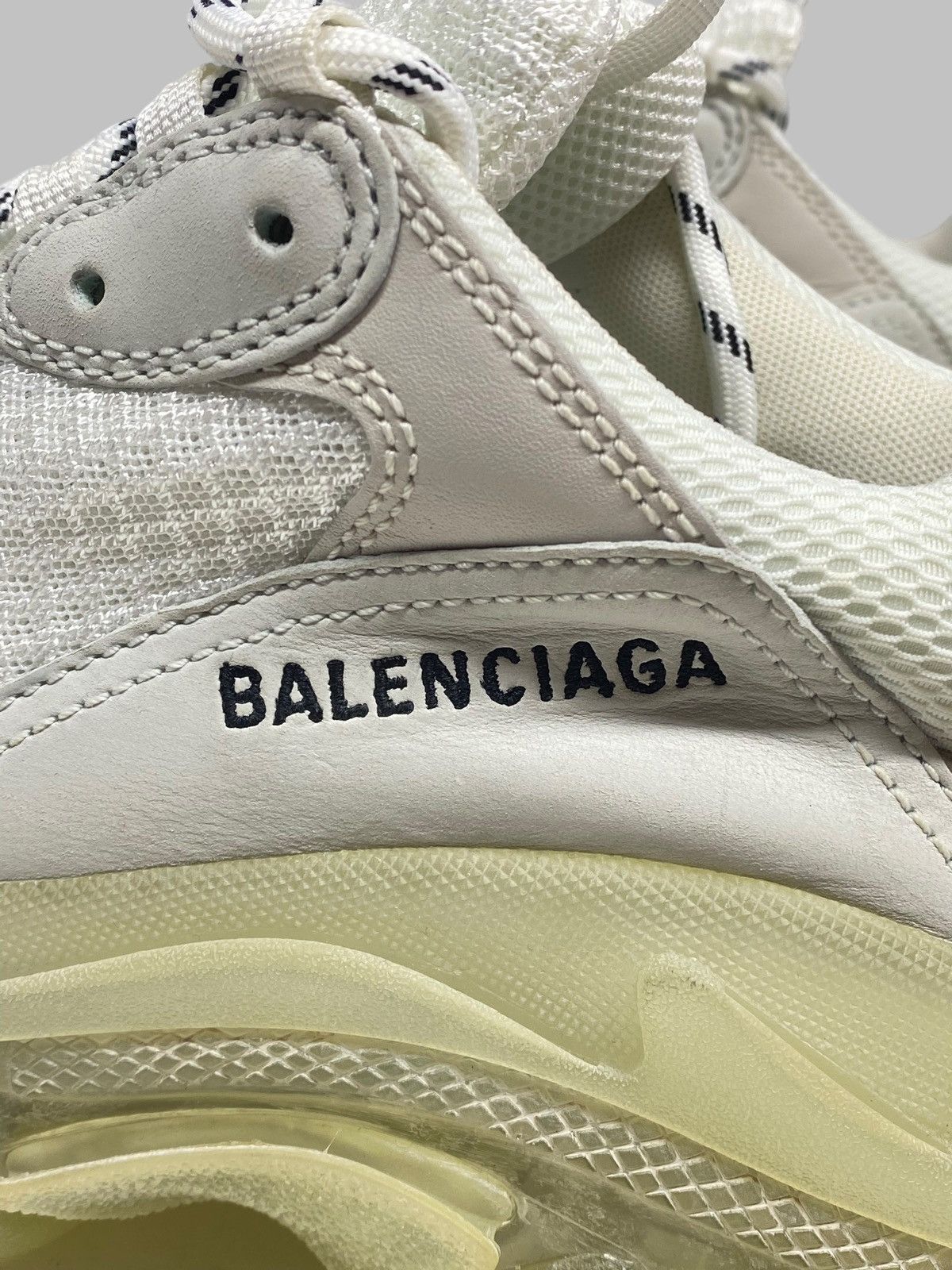Balenciaga Balenciaga Triple S White Sneakers Size US 6 / EU 39 - 10 Thumbnail