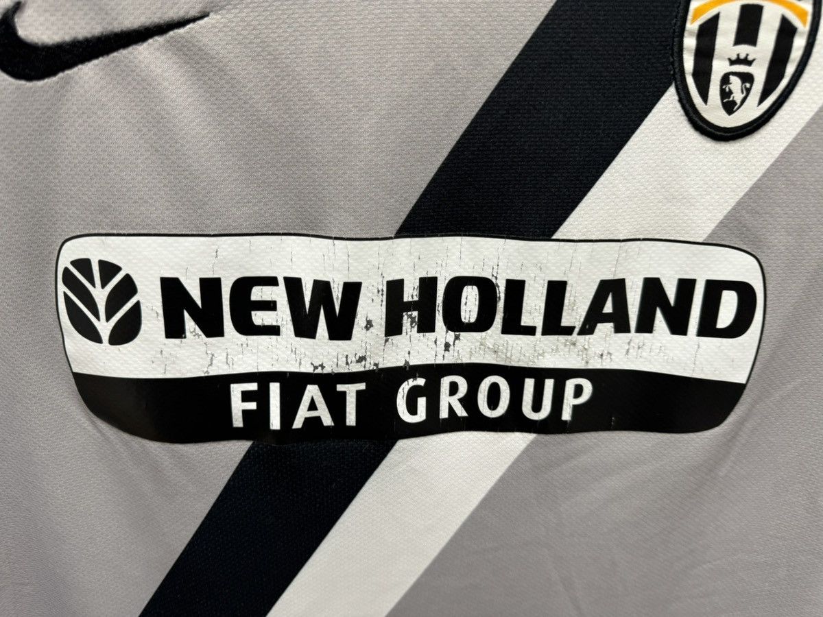 Nike Juventus nike soccer jersey L sz fiat group Size US L / EU 52-54 / 3 - 9 Thumbnail