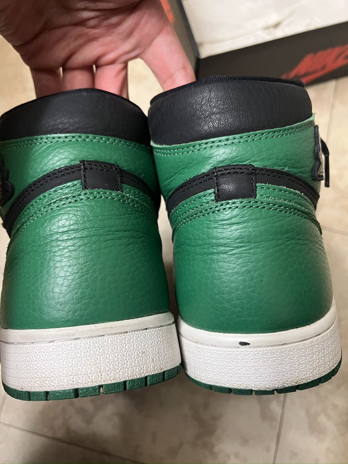 Jordan Brand Air jordan 1 high pine green 2.0 Size US 10.5 / EU 43-44 - 4 Thumbnail