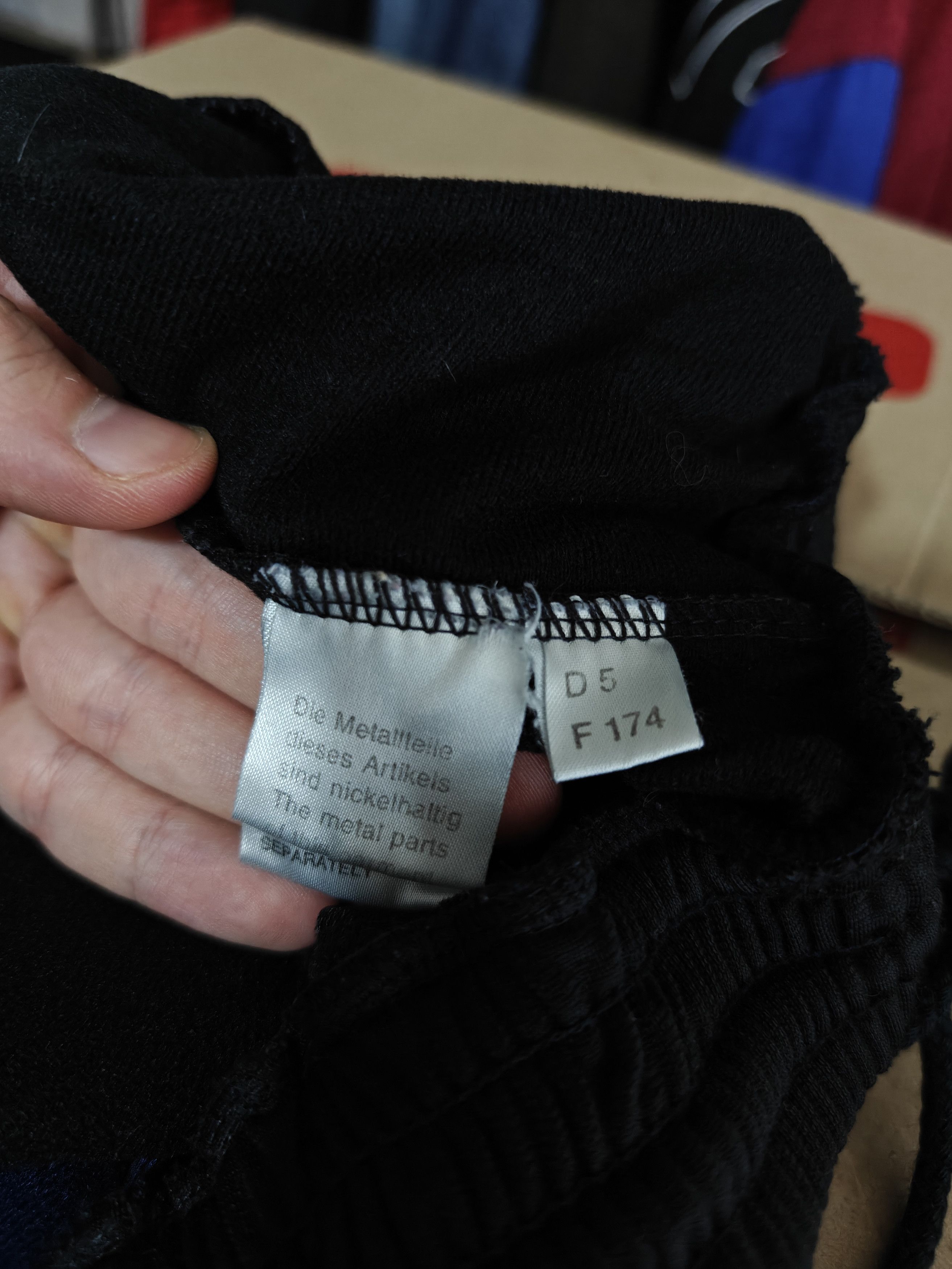 Adidas VTG Adidas Track Pants D4 Casual Trousers Black size S Size US 31 - 10 Thumbnail