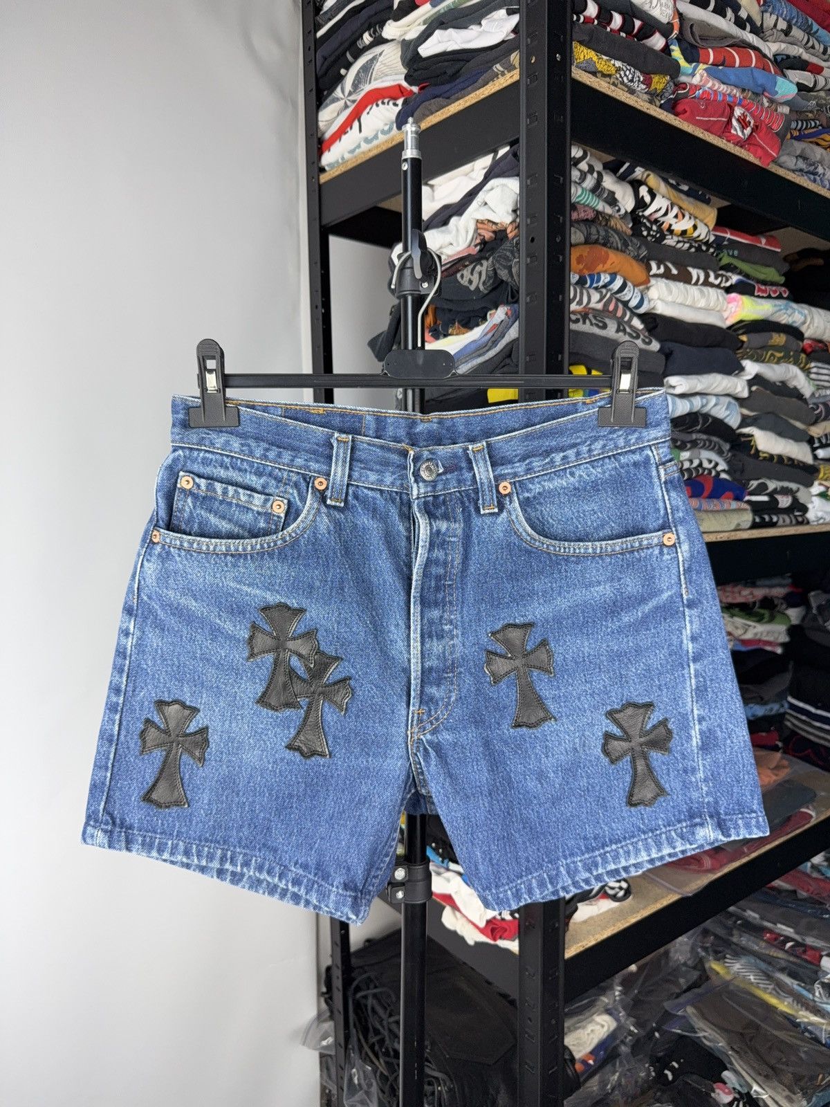 Levi's Vintage 90s Archival Chrome Hearts Style Cross Denim shorts Size 30" / US 8 / IT 44 - 1 Thumbnail