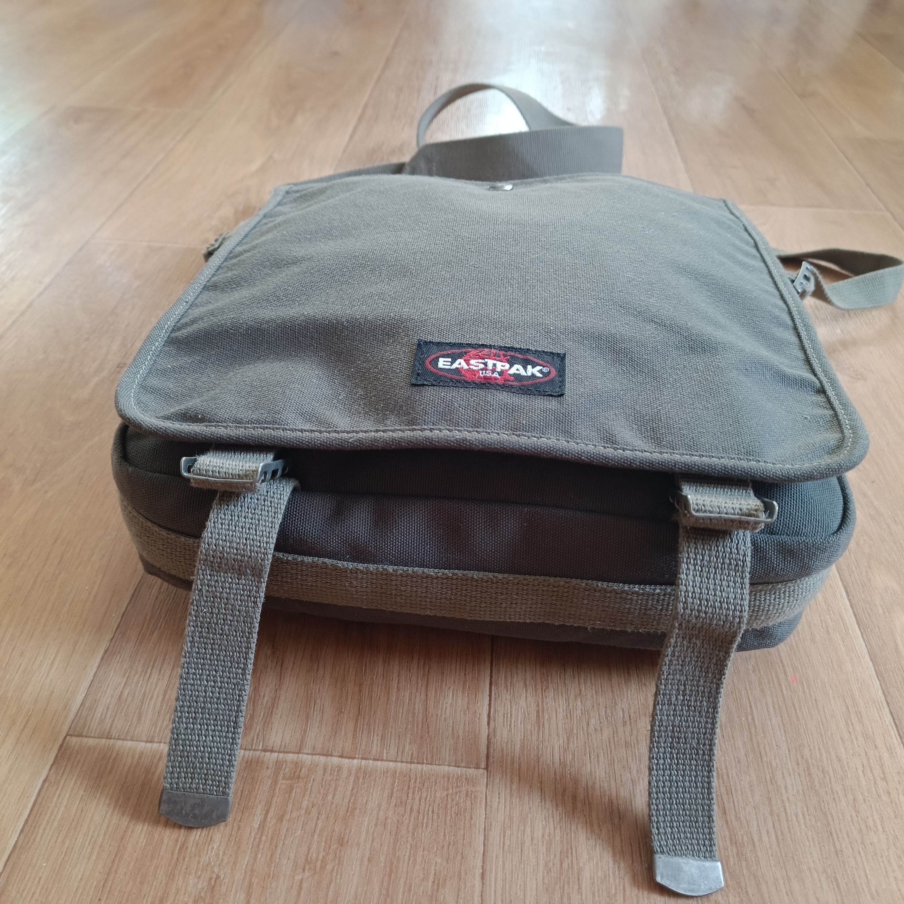 Eastpak × Vintage Eastpack Anarchy messenger bag khaki shoulder cross body bag Size ONE SIZE - 3 Thumbnail