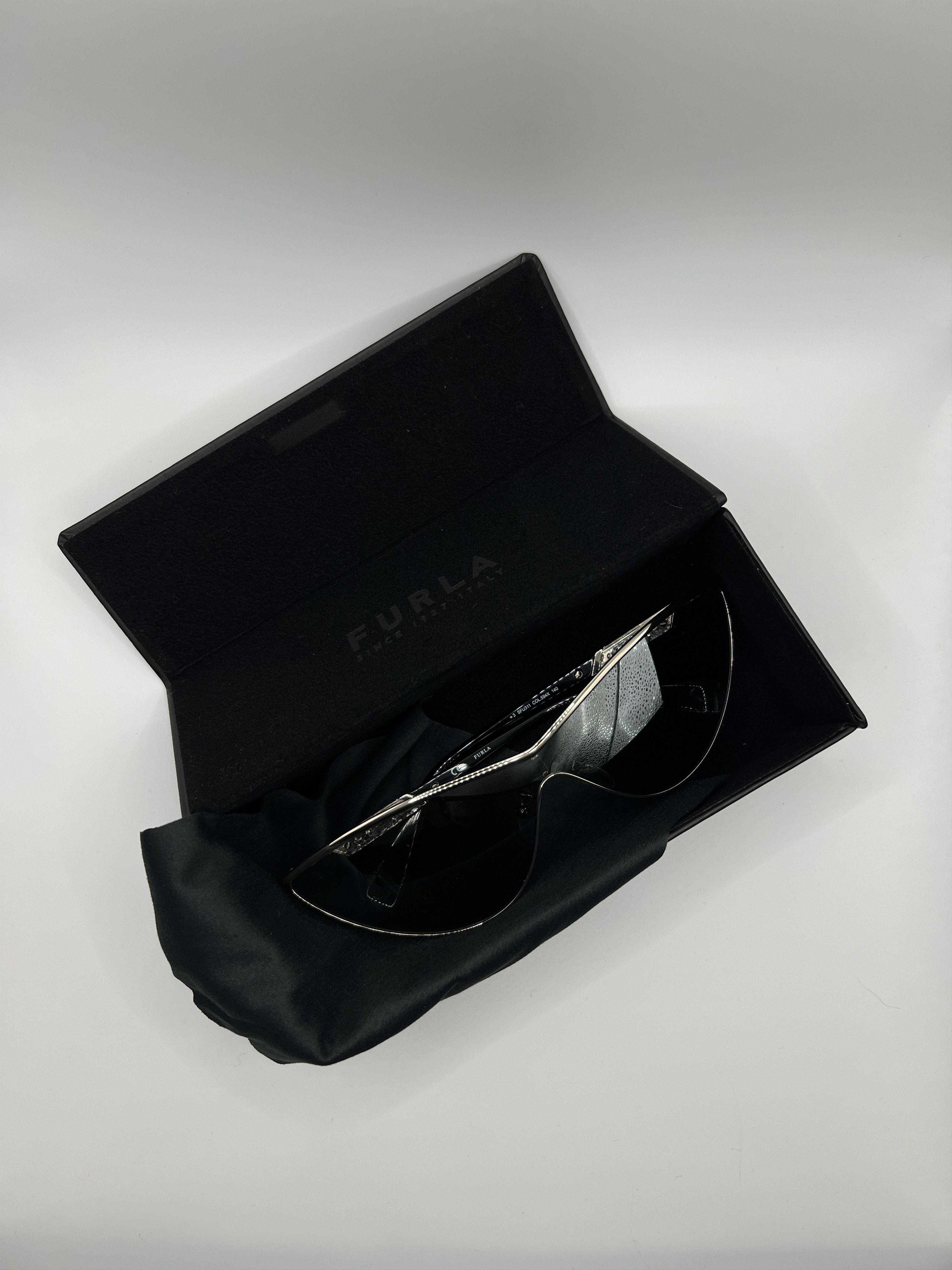Furla Furla SFU311 Cat Eye Crystal Sunglasses Black/Gold Size ONE SIZE - 15 Thumbnail