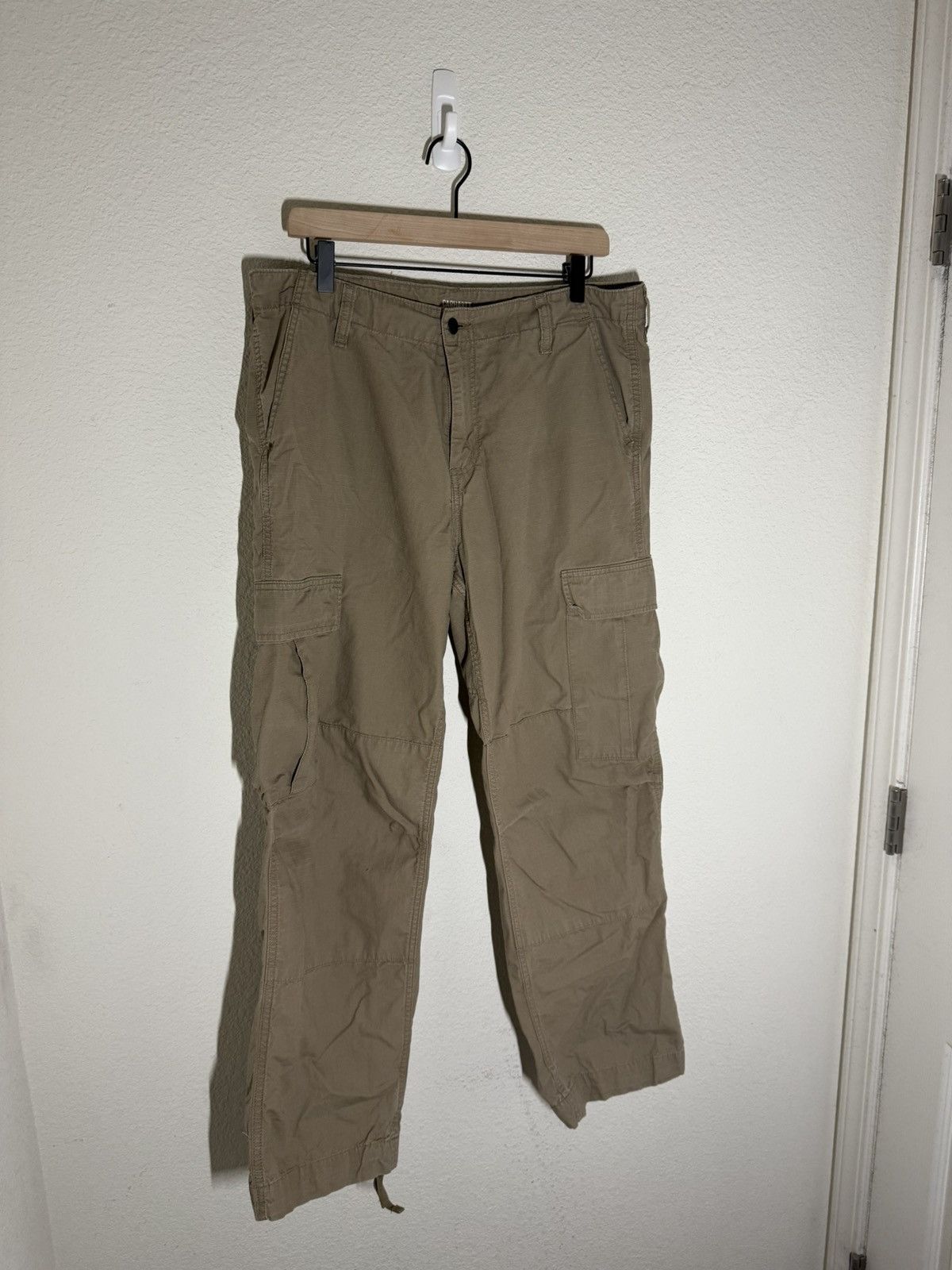Carhartt Wip Carhartt WIP cargos Size US 34 / EU 50 - 1 Thumbnail