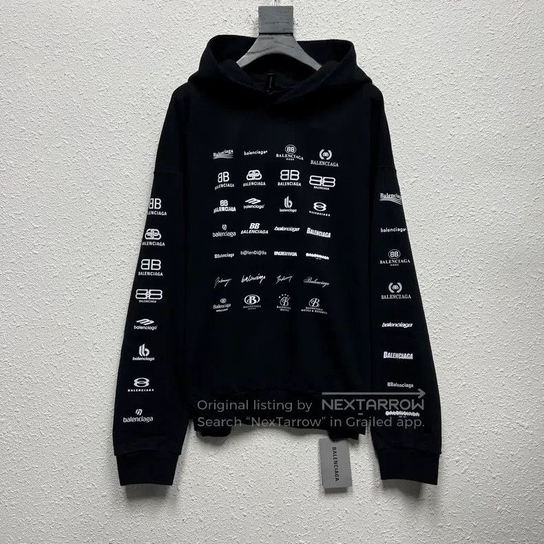 Balenciaga Balenciaga Multi-element logo all-over print hoodie black Size US S / EU 44-46 / 1 - 1 Thumbnail