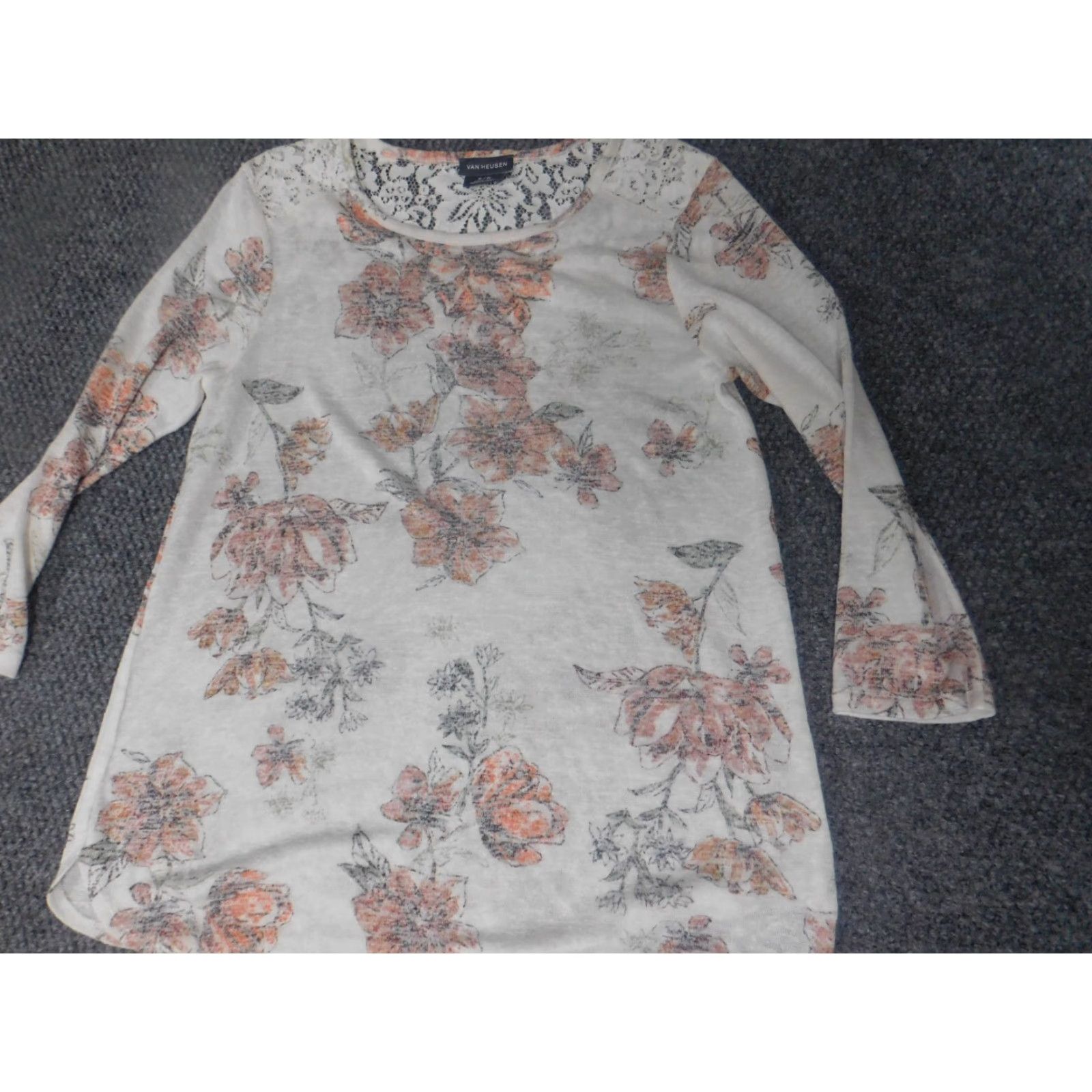 Van Heusen Van Huesen Womens Blouse Small White Floral pullover Size S / US 4 / IT 40 - 2 Thumbnail