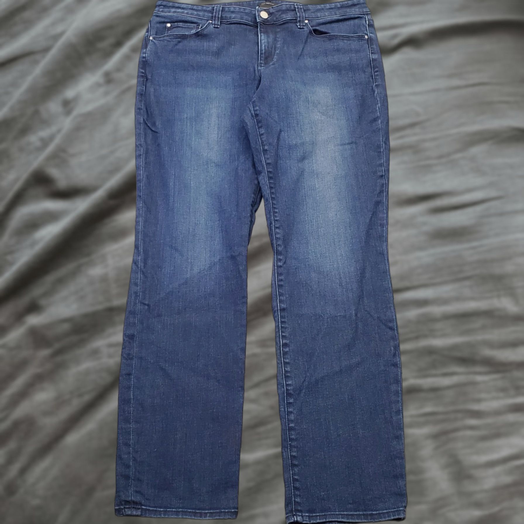 Ann Taylor Ann Taylor Womens Jeans Main Straight 10 Blue Denim Stretch Size 10 5-Pocket Design Size 32" / US 10 / IT 46 - 1 Thumbnail