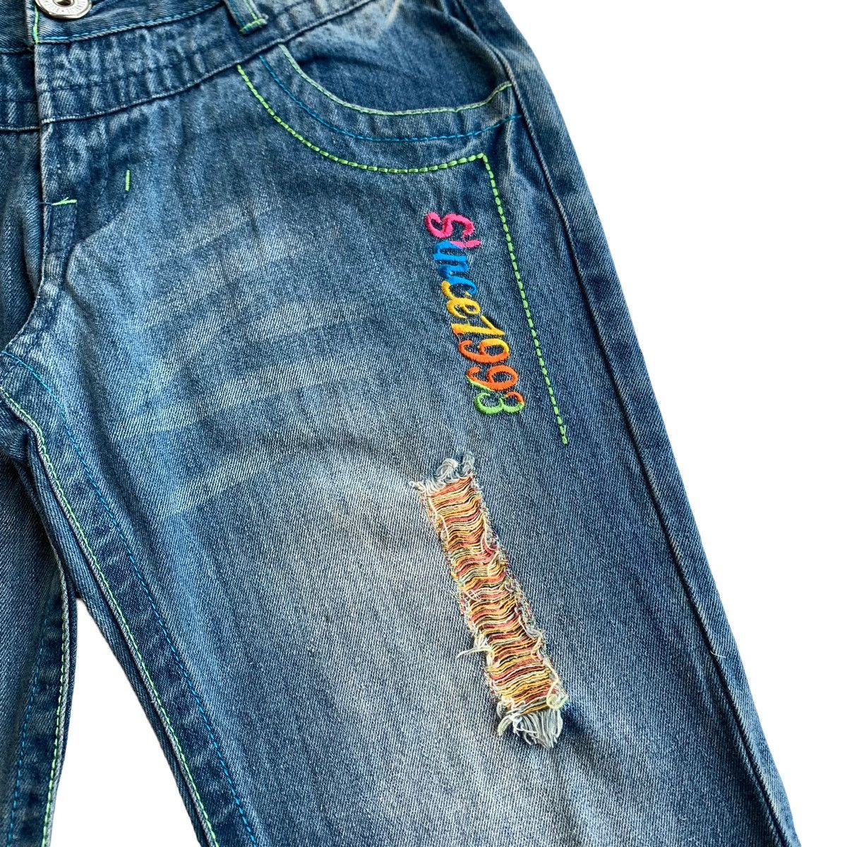 Japanese Brand Rare Y2K Japanese Brand Blue Moon Blue Embroidery Jeans Size US 30 / EU 46 - 9 Thumbnail