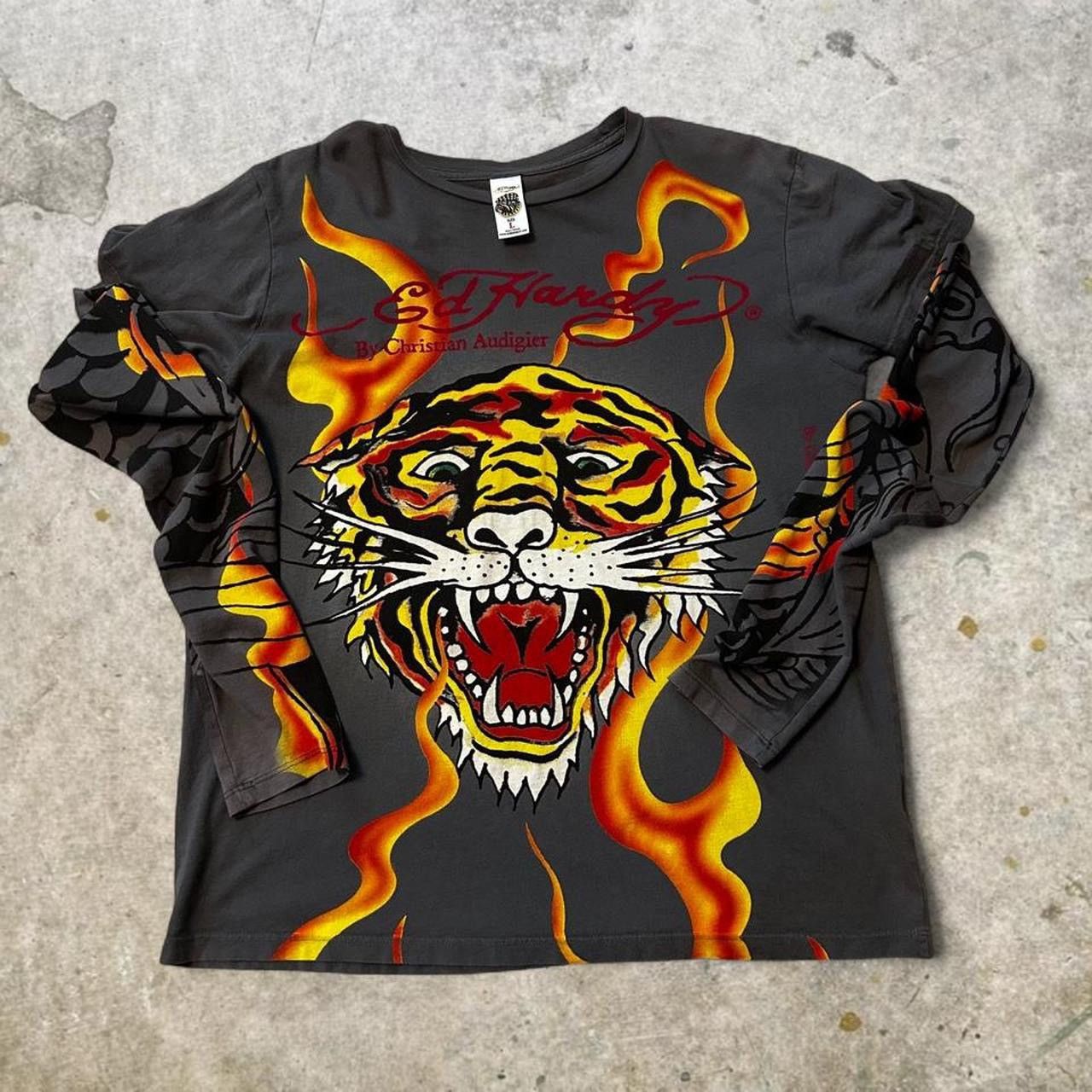 Ed Hardy Vintage Y2K Ed Hardy gray long sleeve tiger skull Size US L / EU 52-54 / 3 - 1 Thumbnail