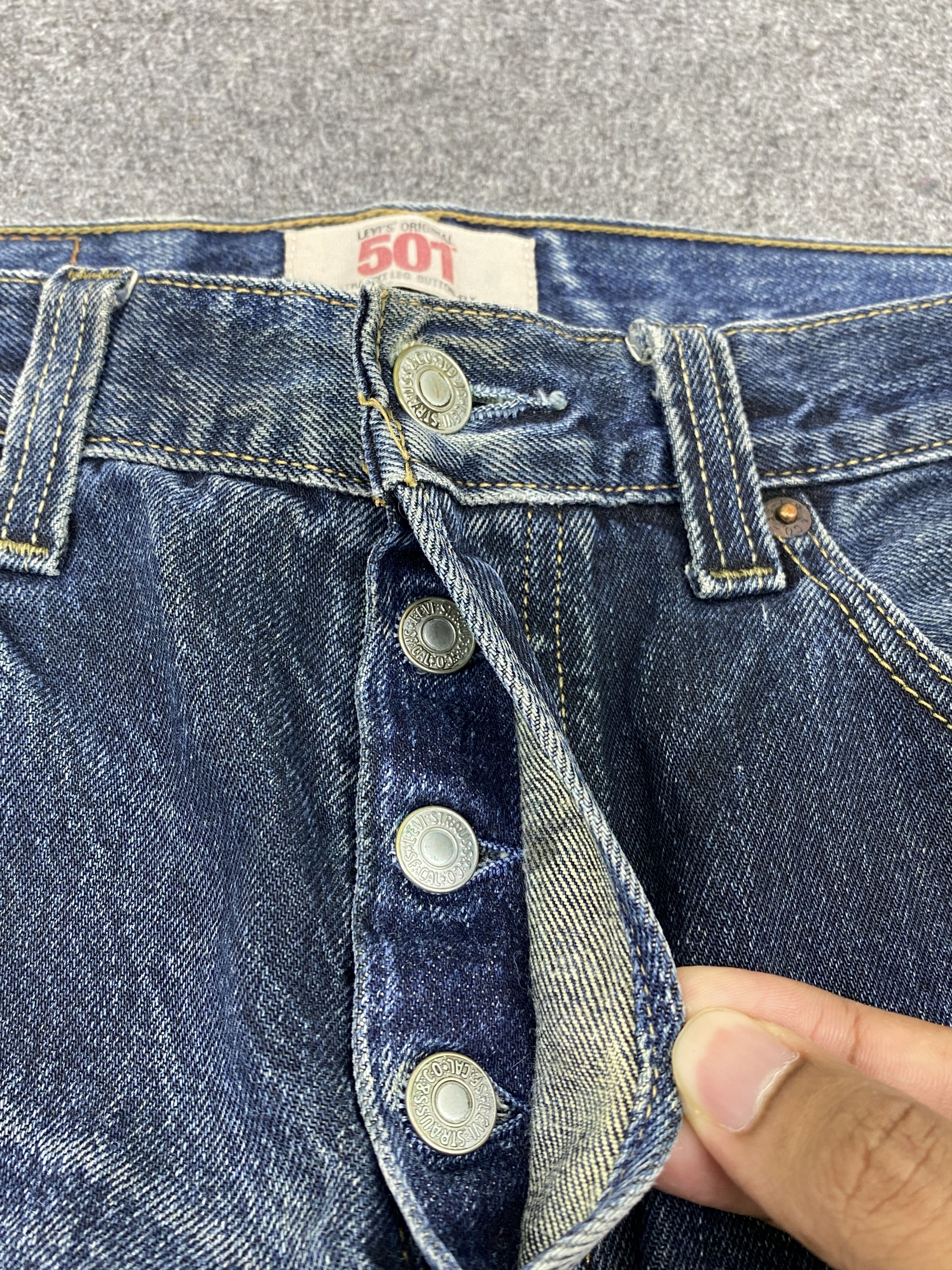 Levi's Distressed Vintage Levis 501 Blue Jeans DP2718 Size US 30 / EU 46 - 19 Thumbnail