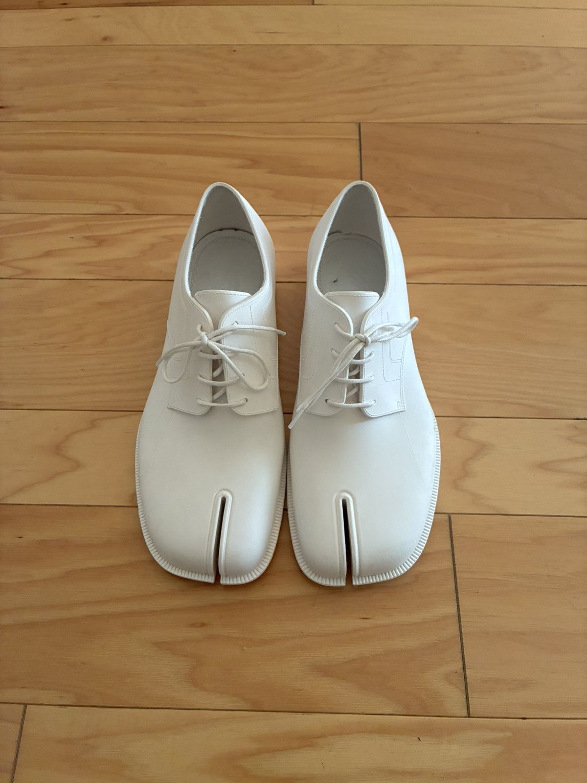 Maison Margiela Maison Margiela Rubber Tabi Derby Shoes Size US 9 / EU 42 - 2 Thumbnail