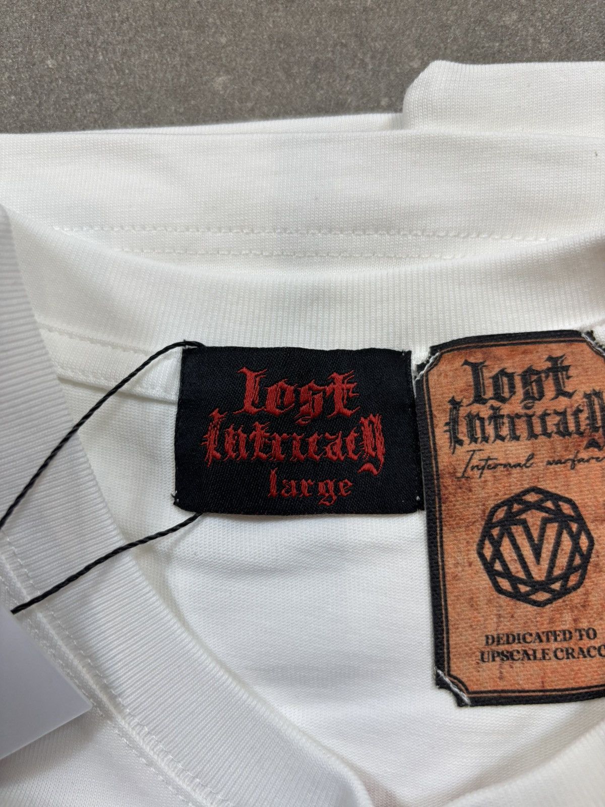 LOST INTRICACY Lost Intricacy Front Page Mag Shirt, White Size US L / EU 52-54 / 3 - 10 Thumbnail