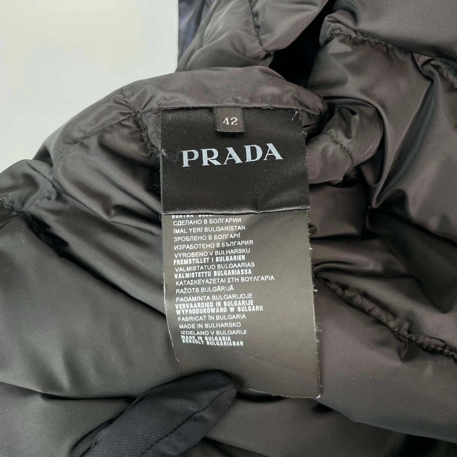 Prada Prada houndstooth down jacket black 170 Size M / US 6-8 / IT 42-44 - 5 Thumbnail