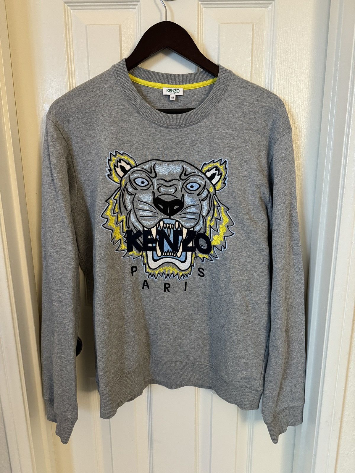 Kenzo KENZO Paris Embroidered Light Grey Crewneck Size US M / EU 48-50 / 2 - 1 Thumbnail