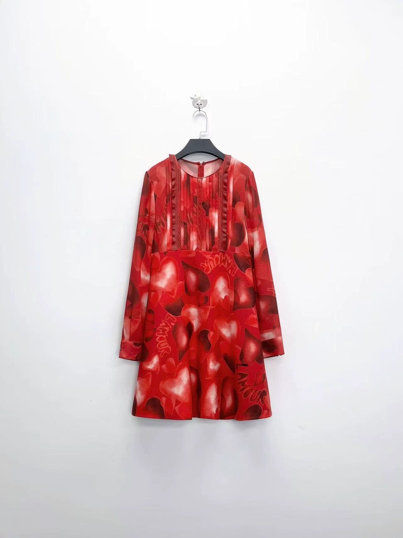 Valentino red floral heart print dress by Valentino Size M / US 6-8 / IT 42-44 - 1 Thumbnail