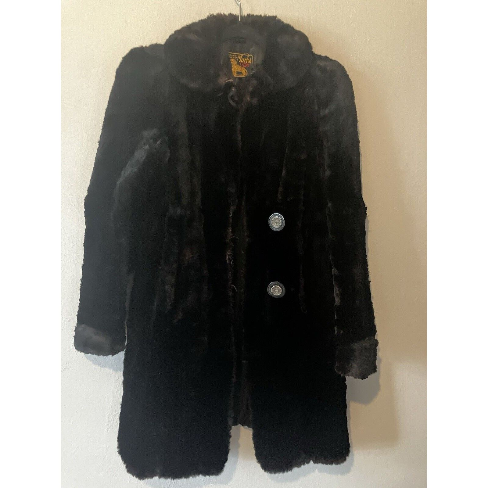 Other VINTAGE Marks Furs Herman and Ben womens fur coat very heavy Size M / US 6-8 / IT 42-44 - 1 Thumbnail