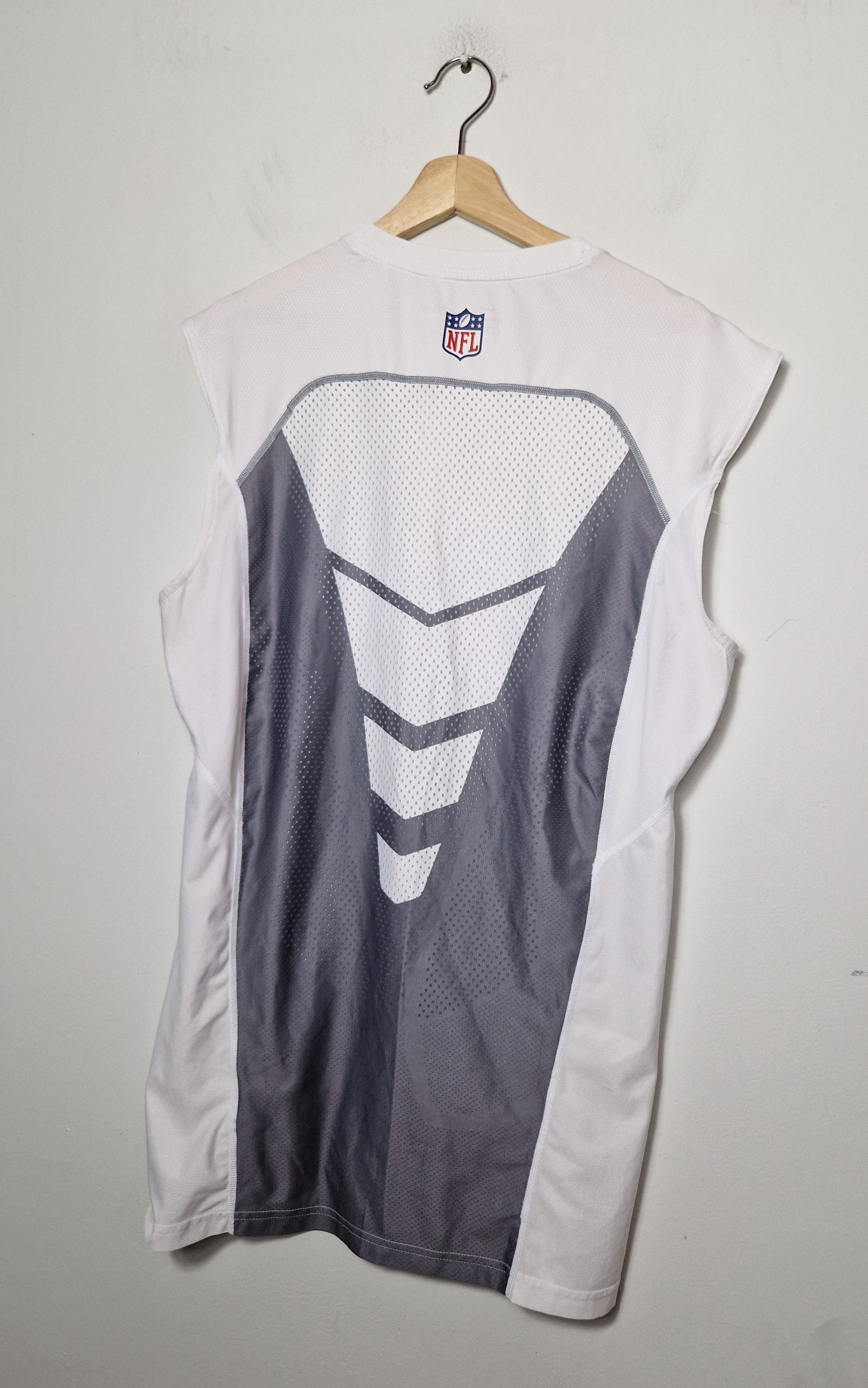 Nike Nike Pro Combat NFL Indianapolis Colts tank top jersey Size US M / EU 48-50 / 2 - 6 Thumbnail