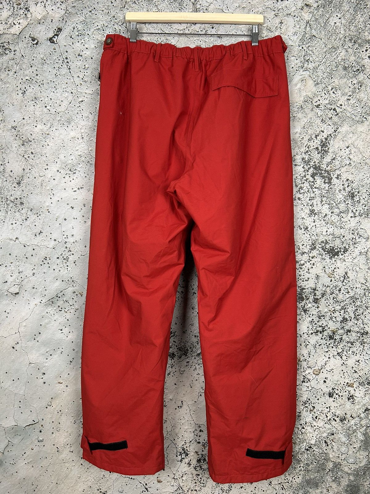 Helly Hansen Vintage Helly Hansen Gorpcore Snowboarding Pants Streetwear Size US 36 / EU 52 - 4 Thumbnail