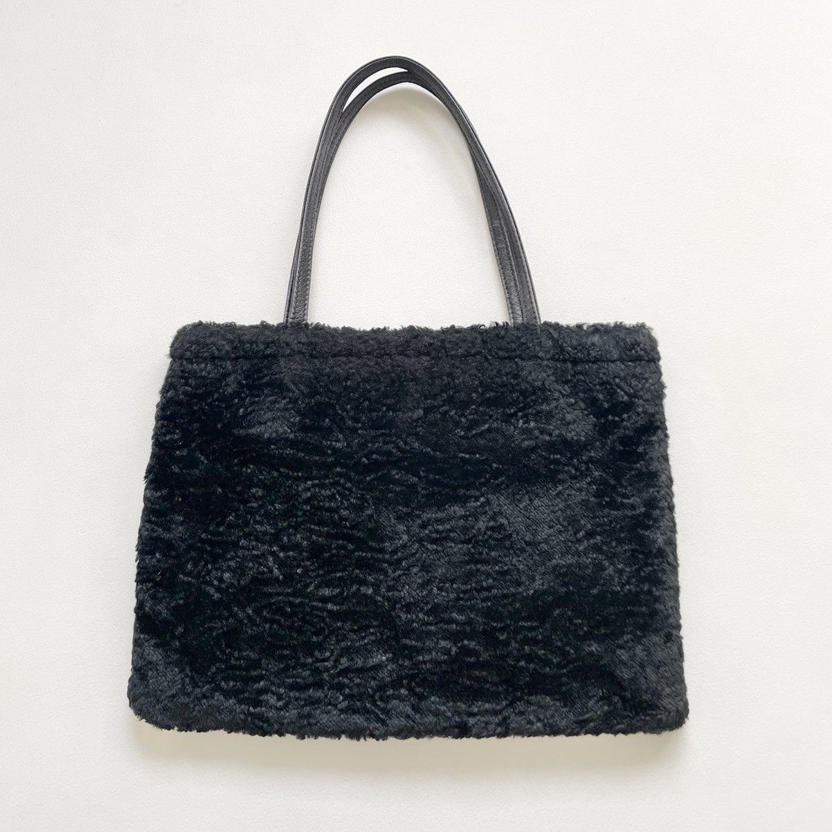 Miu Miu A/W 1999 Black Shearling Mini Hand Bag Size ONE SIZE - 16 Thumbnail