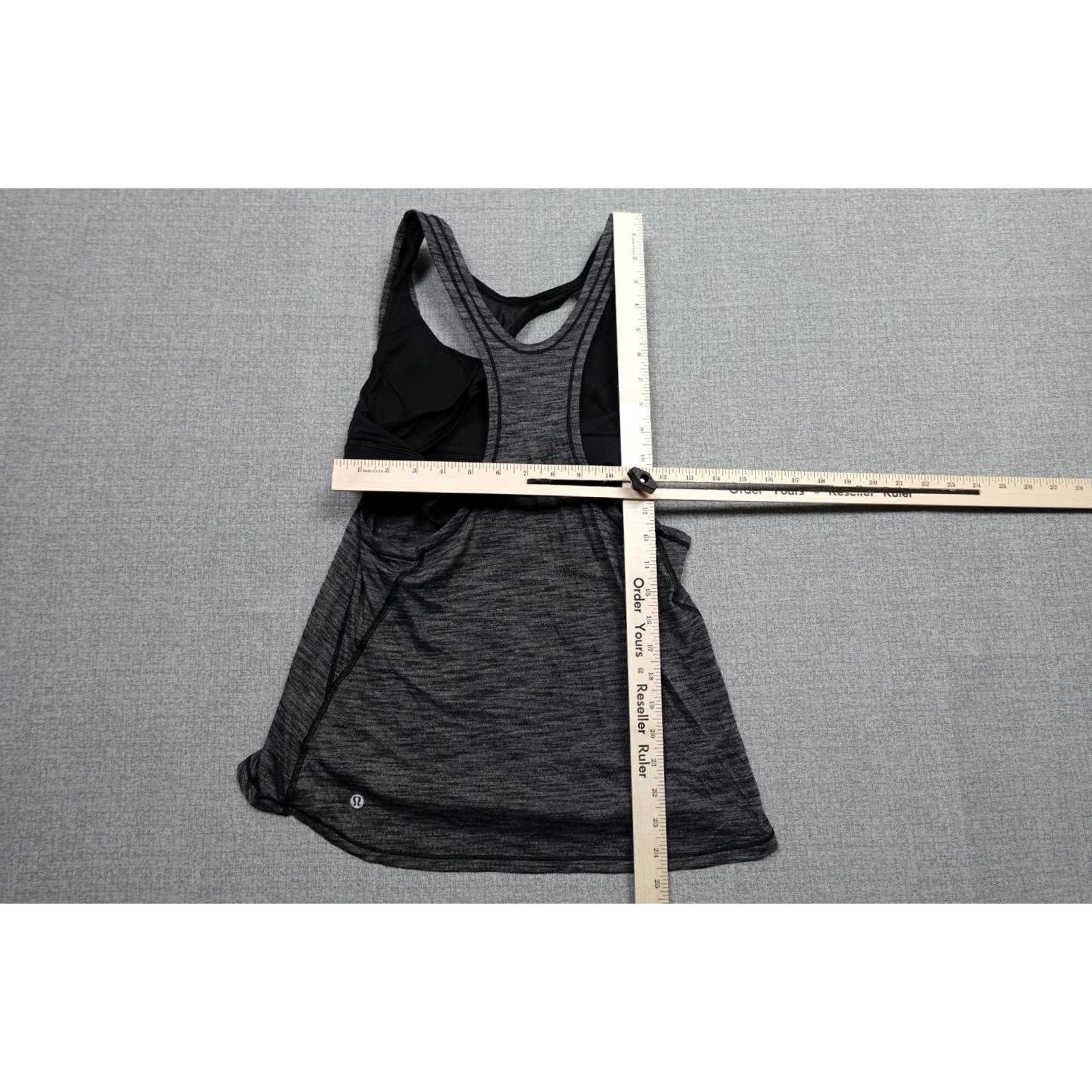 Lululemon Lululemon Built In Bra Tank Top Womens Size 4 Gray Racer Back Performance Yoga Tank (Adult) Womens Size S / US 4 / IT 40 - 6 Thumbnail