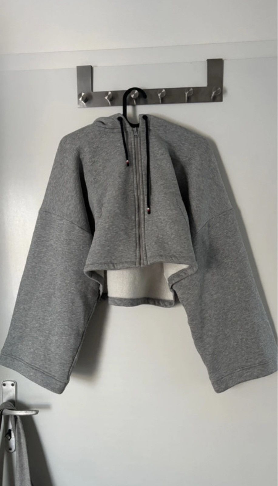 Tommy Hilfiger Tommy Sport cropped hoodie Size S / US 4 / IT 40 - 2 Thumbnail