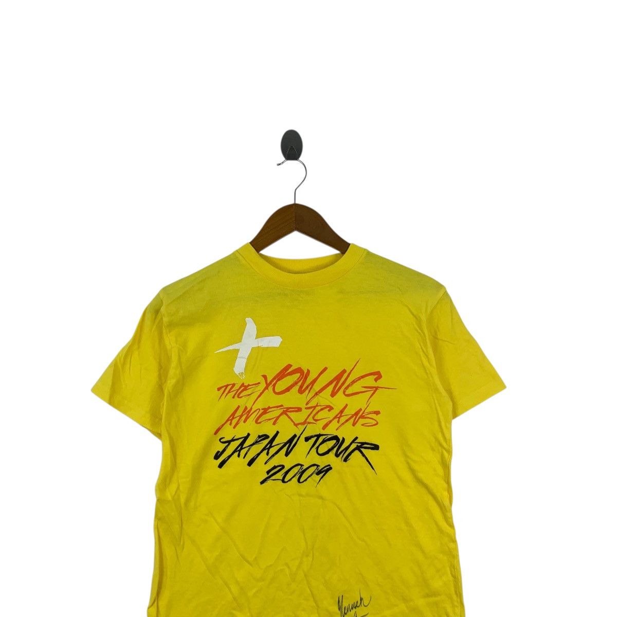 Band Tees THE YOUNG AMERICANS Japan Tour 2009 Signature Tee Shirt Top Size S / US 4 / IT 40 - 2 Thumbnail