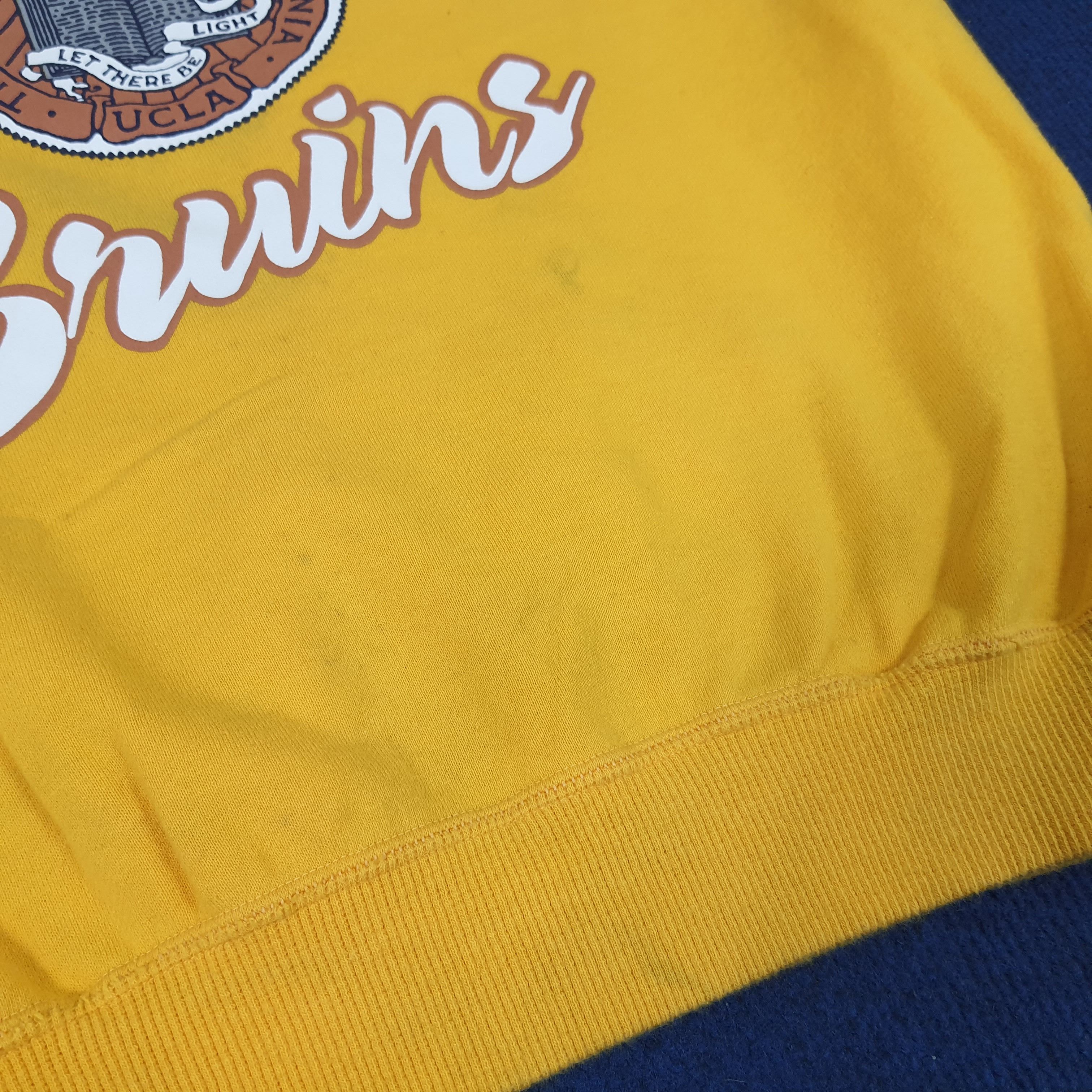 Vintage Vintage UCLA University of California Sweatshirts Size US M / EU 48-50 / 2 - 11 Thumbnail
