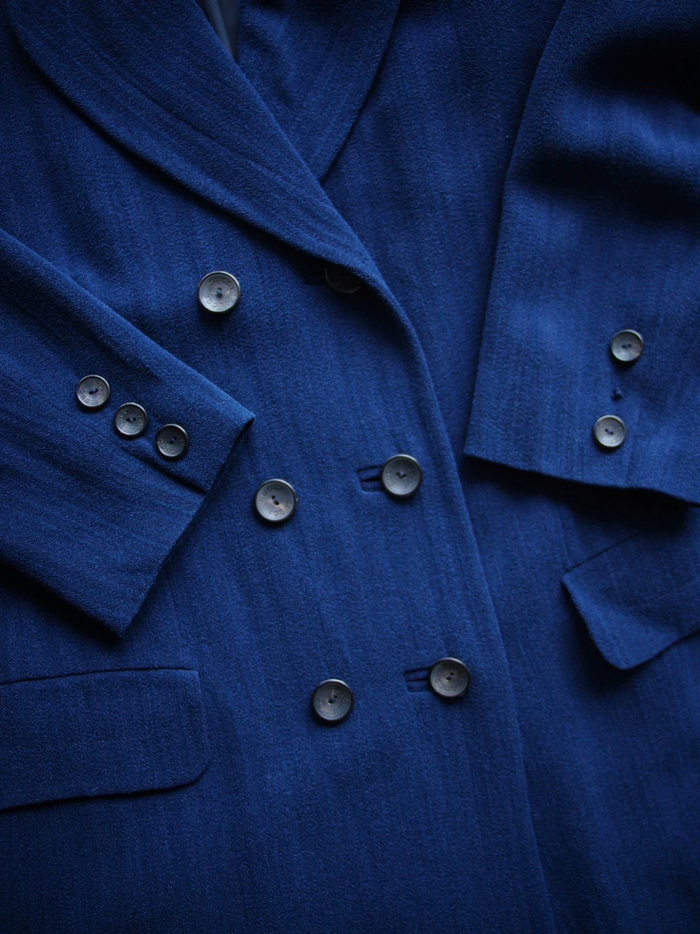 Gucci Gucci Vintage Navy Herringbone Horn Button Suit Jacket L Size L / US 10 / IT 46 - 4 Thumbnail